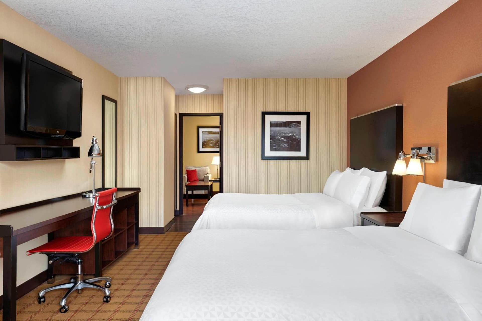 Four Points by Sheraton Hotel & Suites Calgary West