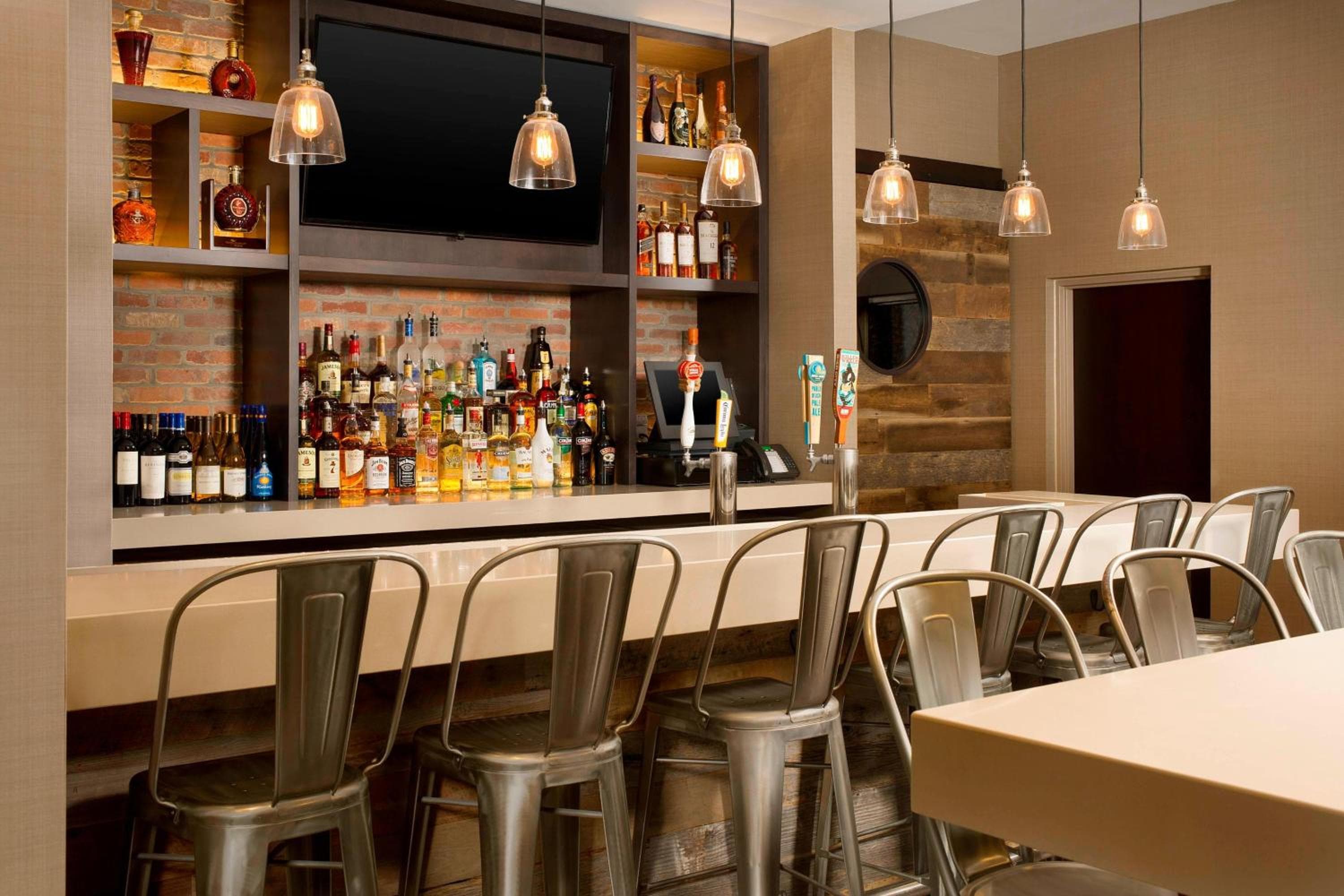 Four Points by Sheraton Jacksonville Beachfront