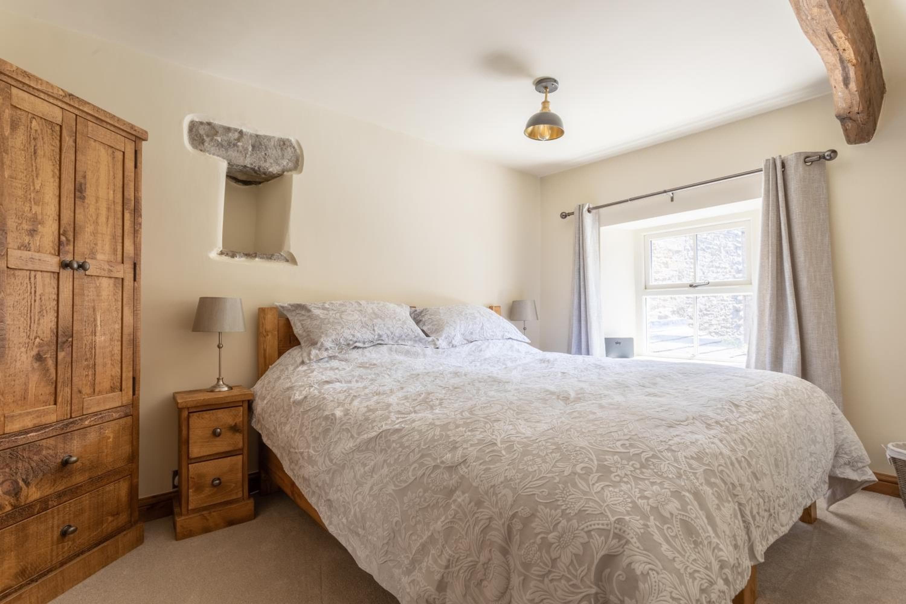 Chapel Cottage with Log Burner (Dog Friendly)