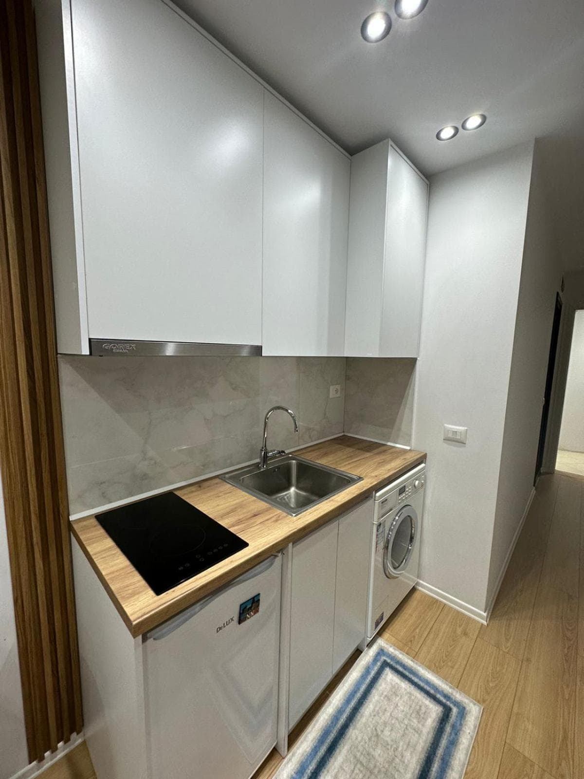 Enzo Rooms Center