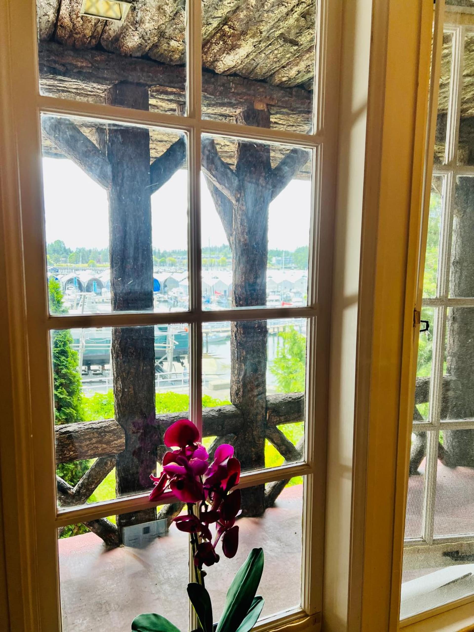The Latch Inn