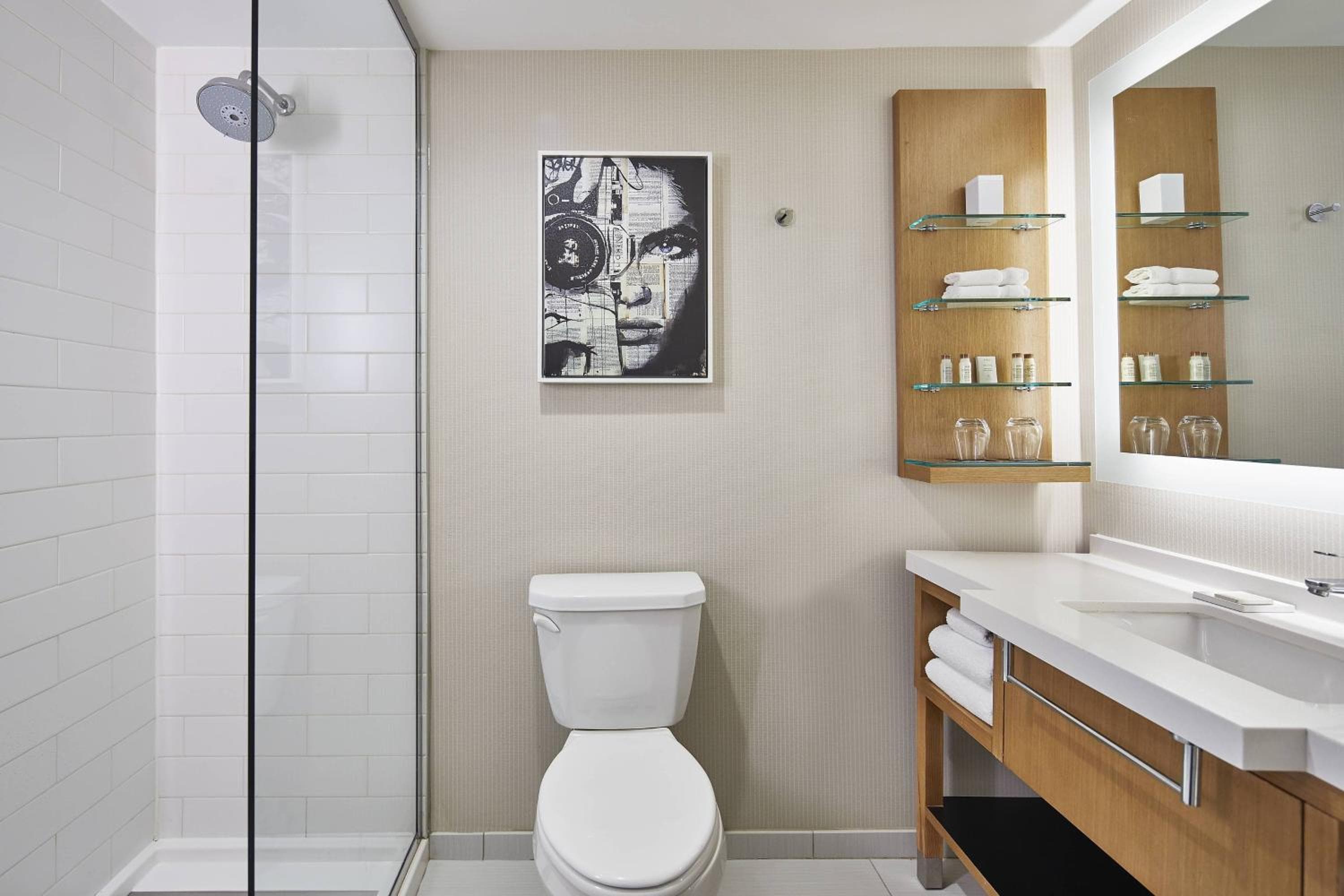 Renaissance Chicago Glenview Suites Hotel