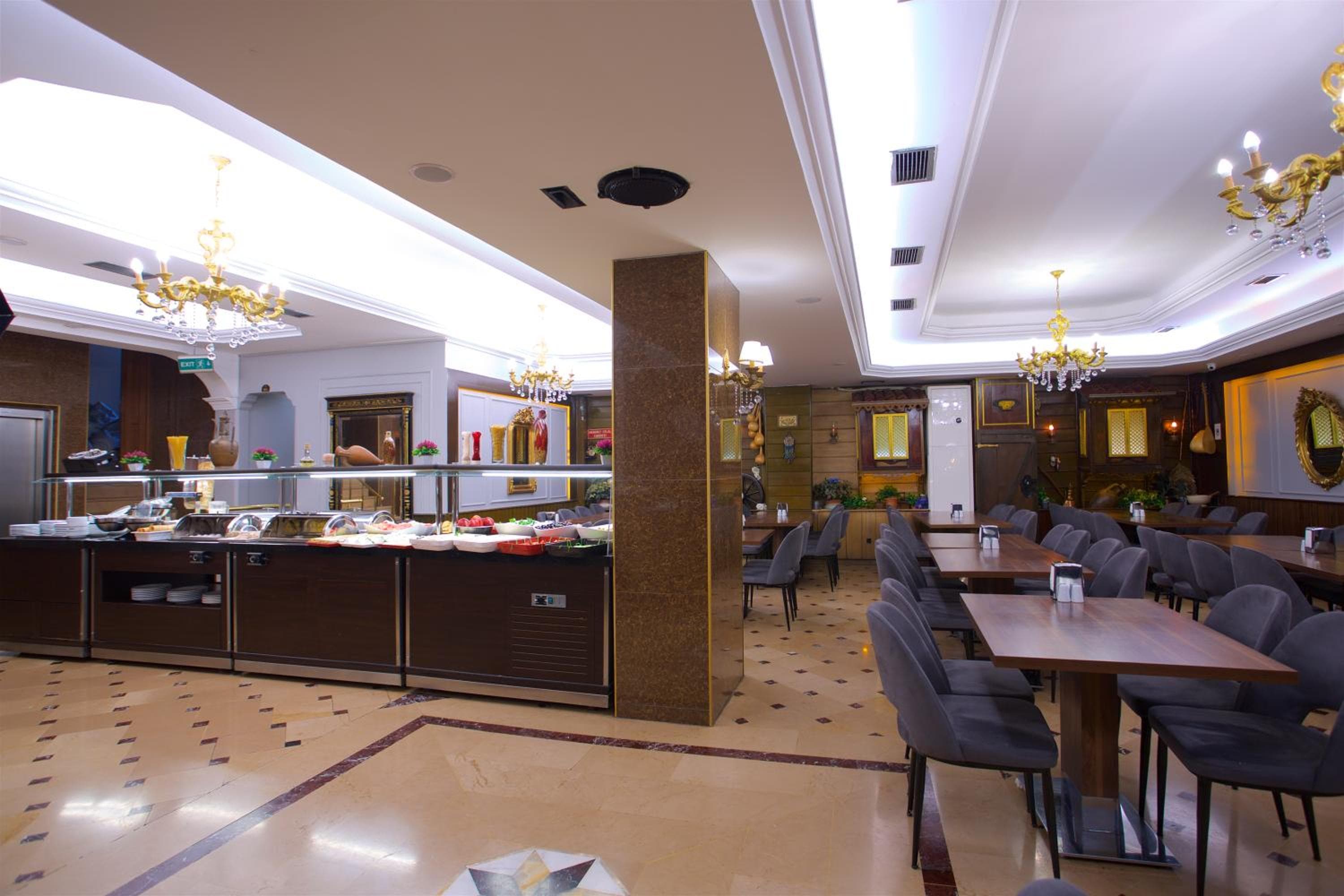 Grand Ant Hotel