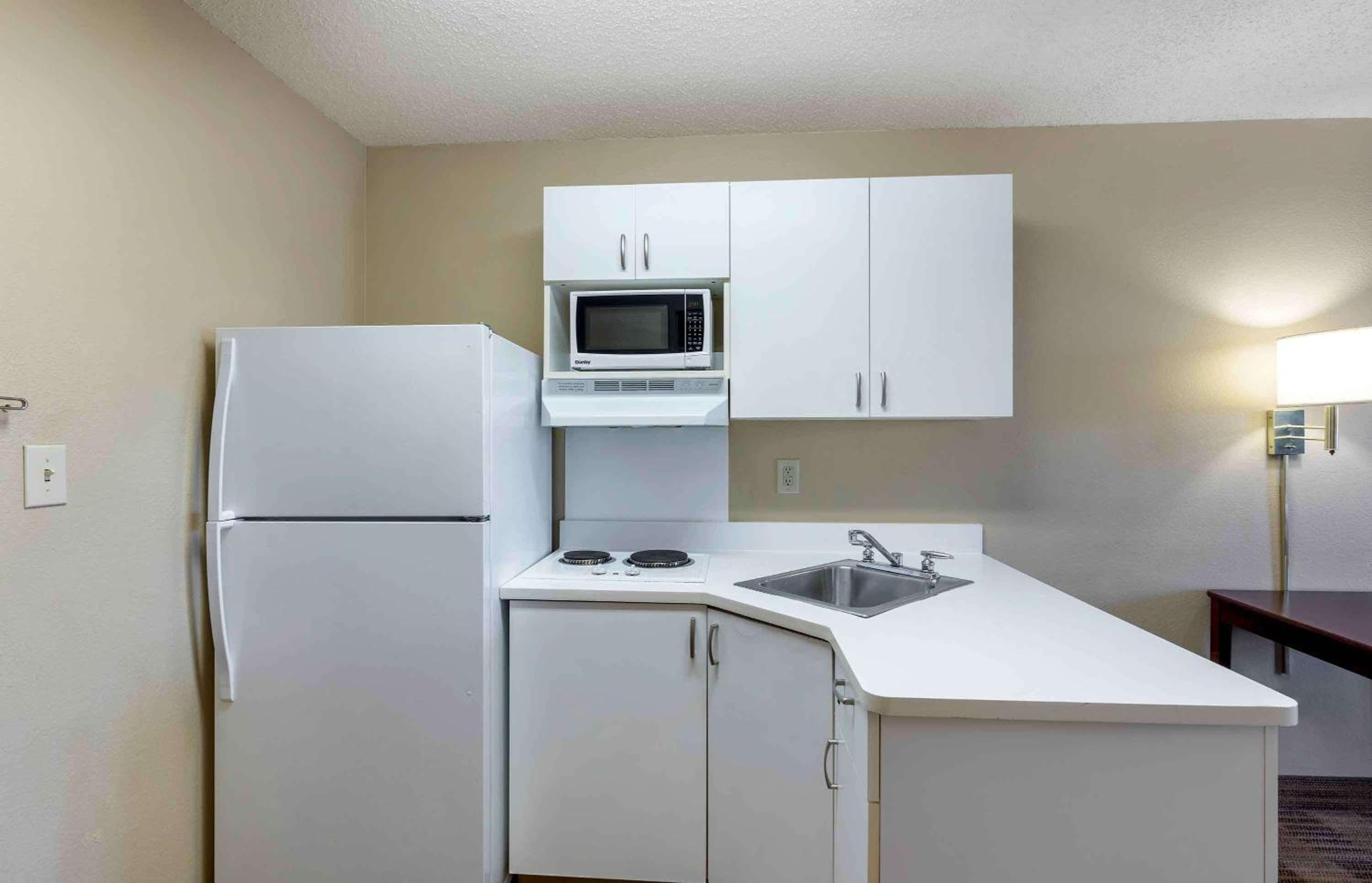 Extended Stay America Suites - Dallas - Greenville Avenue