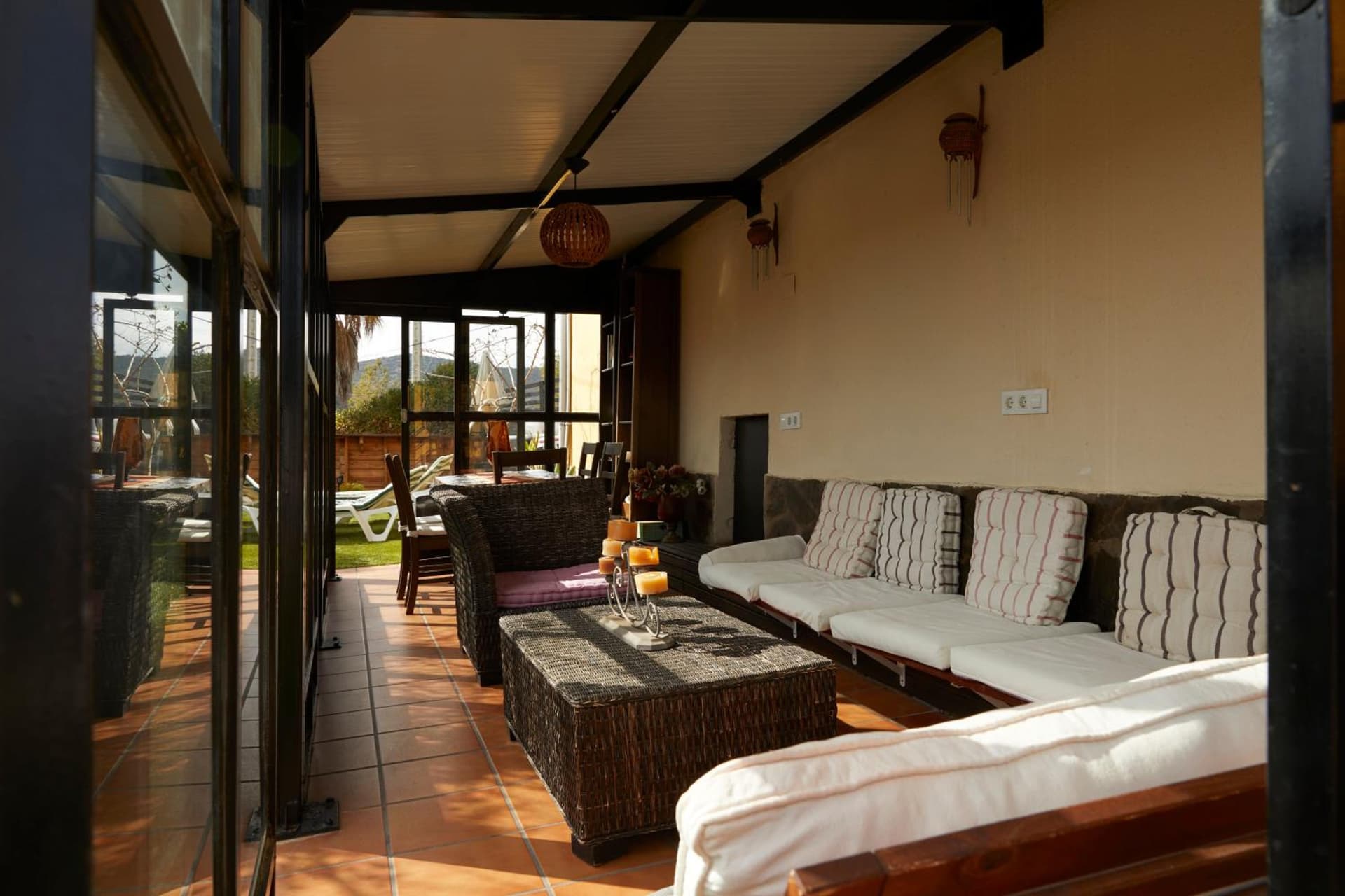 Amazing Vila close to Sitges, jacuzzi, swimming pool & exellent views