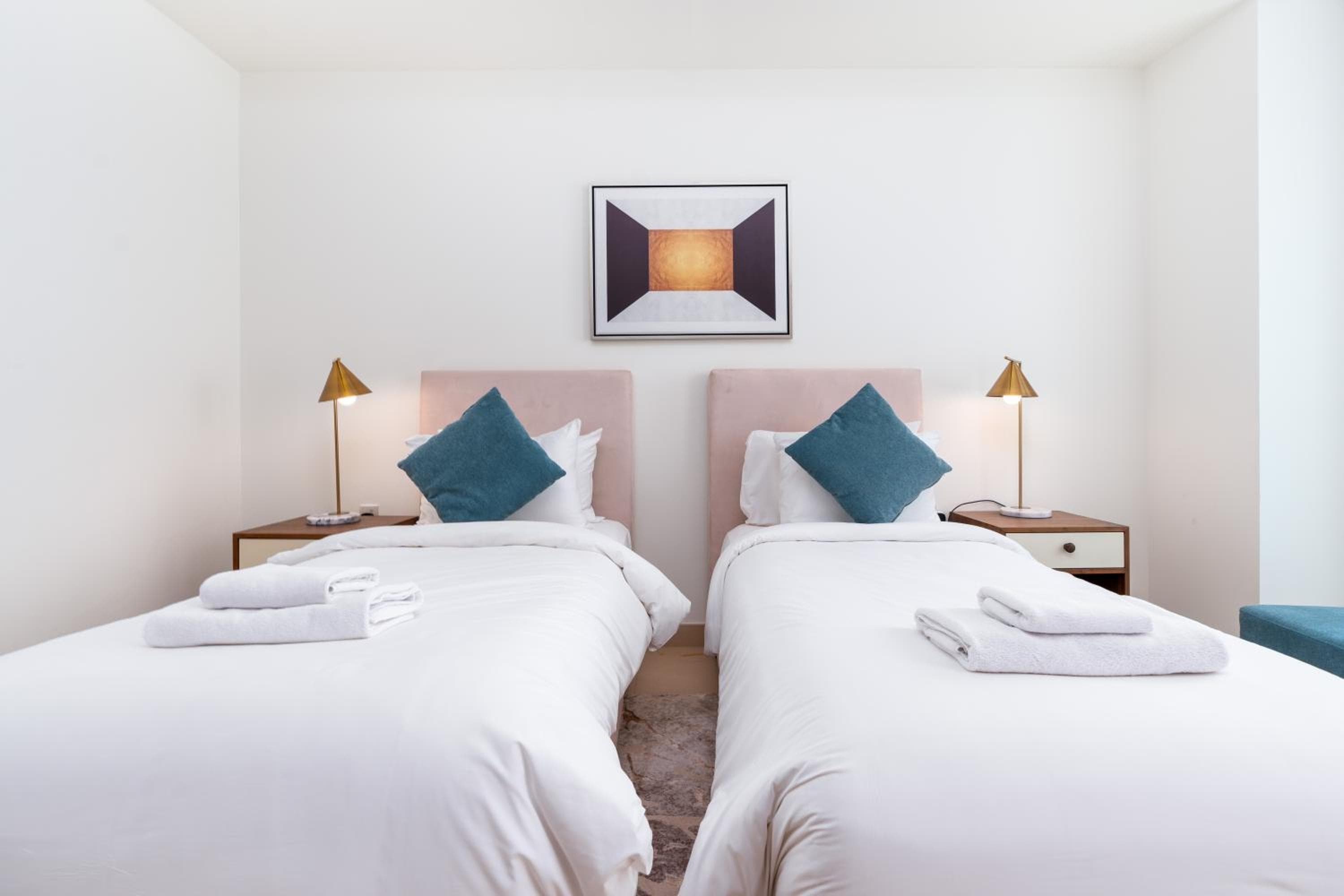 Vacay Lettings - Burj Vista high floor Burj Khalifa & Fountain view