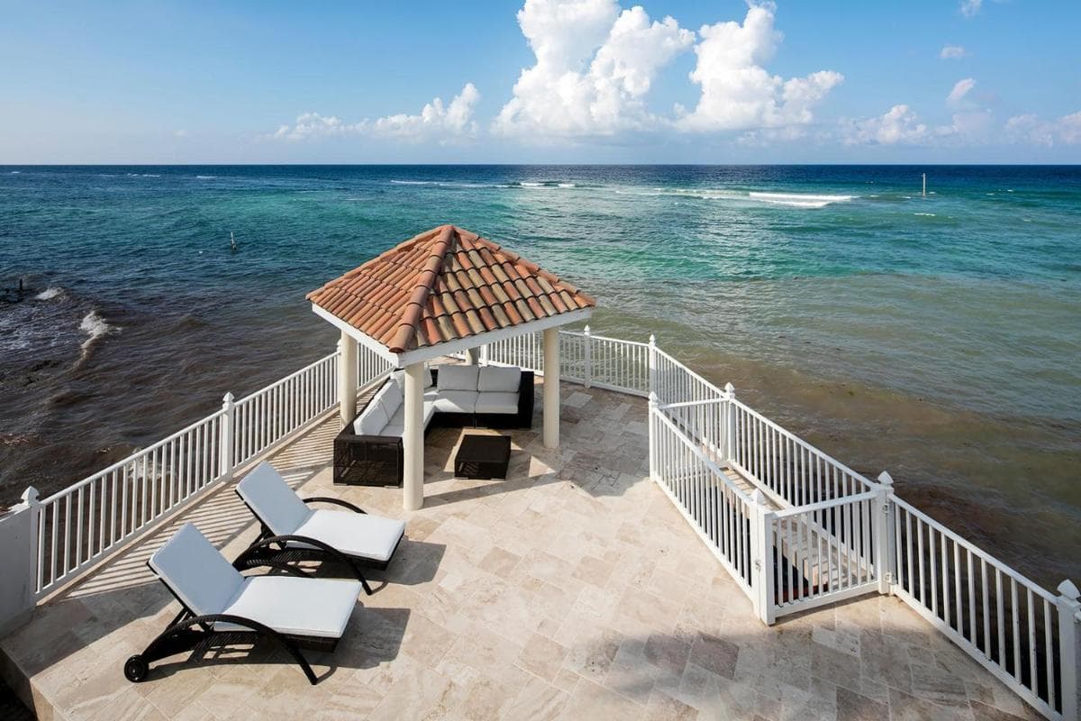 KiToCay Villa by Grand Cayman Villas & Condos