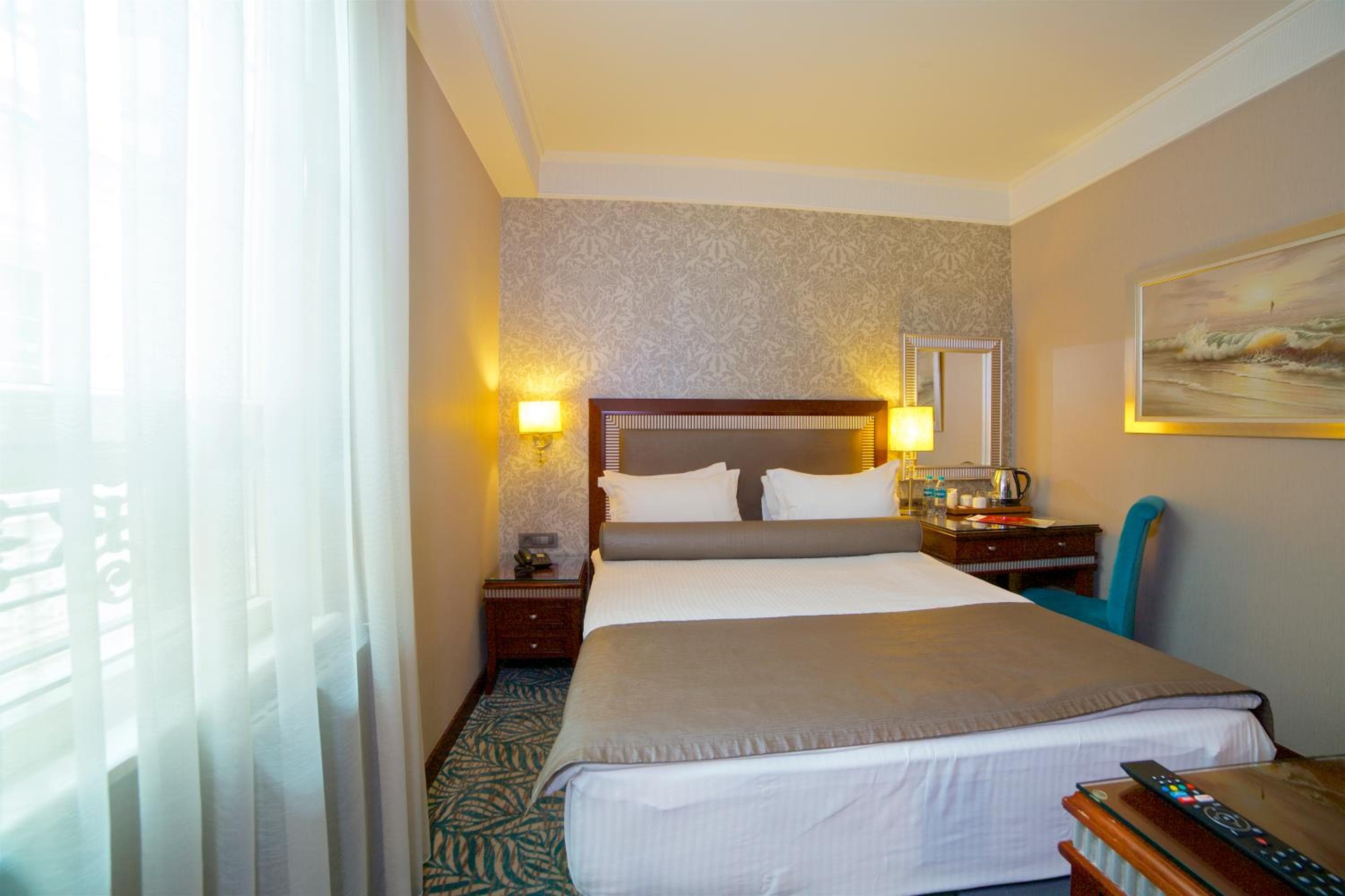 Emporium Hotel