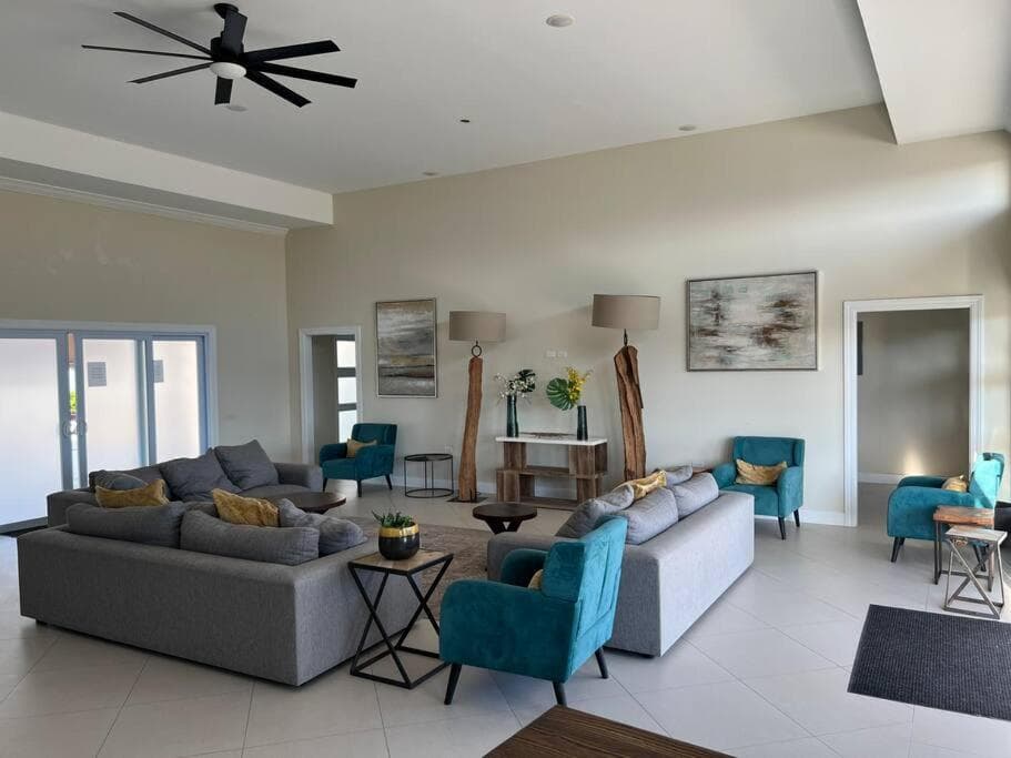 StayCay Vacation Home *NEW