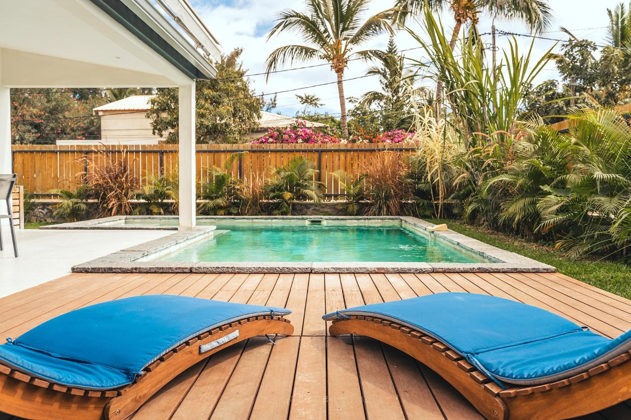 Villa Ilyana - bord de mer- piscine chauffée