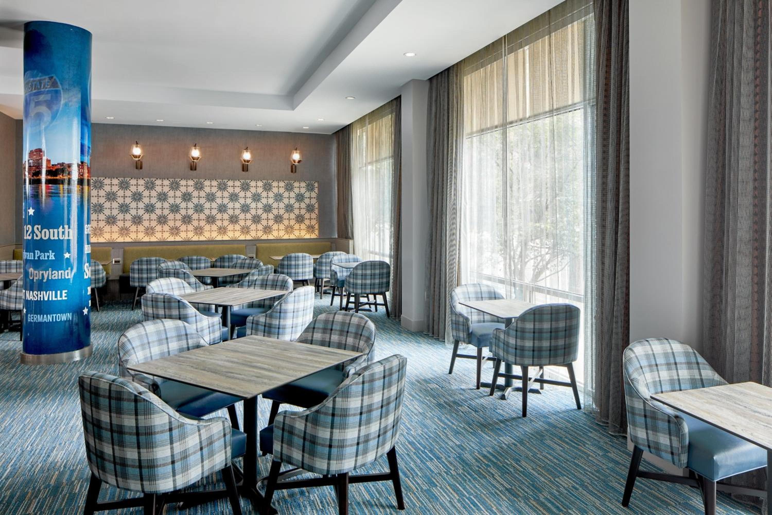 Fairfield Inn and Suites by Marriott Nashville Downtown/The Gulch