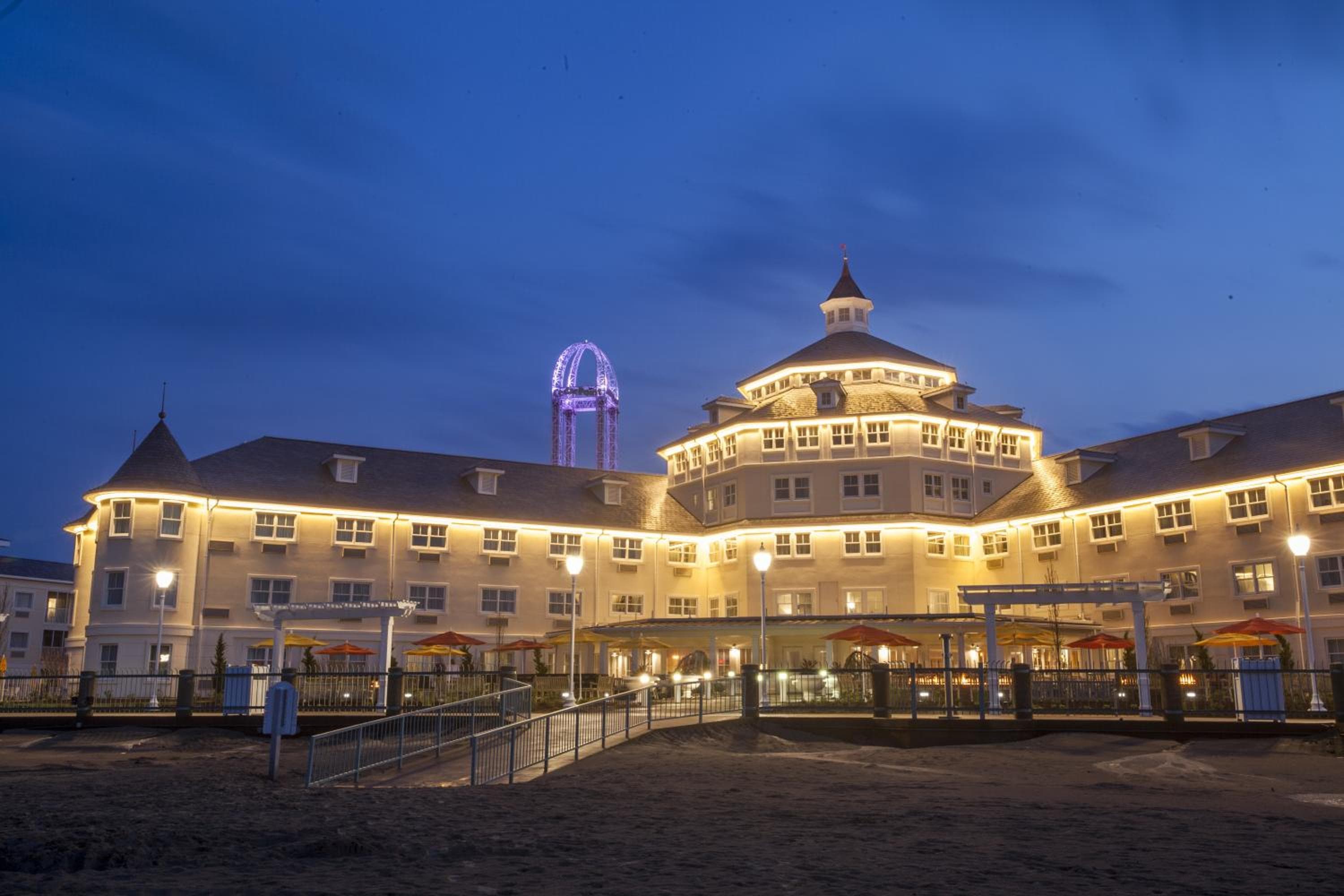 Cedar Point Hotel Breakers