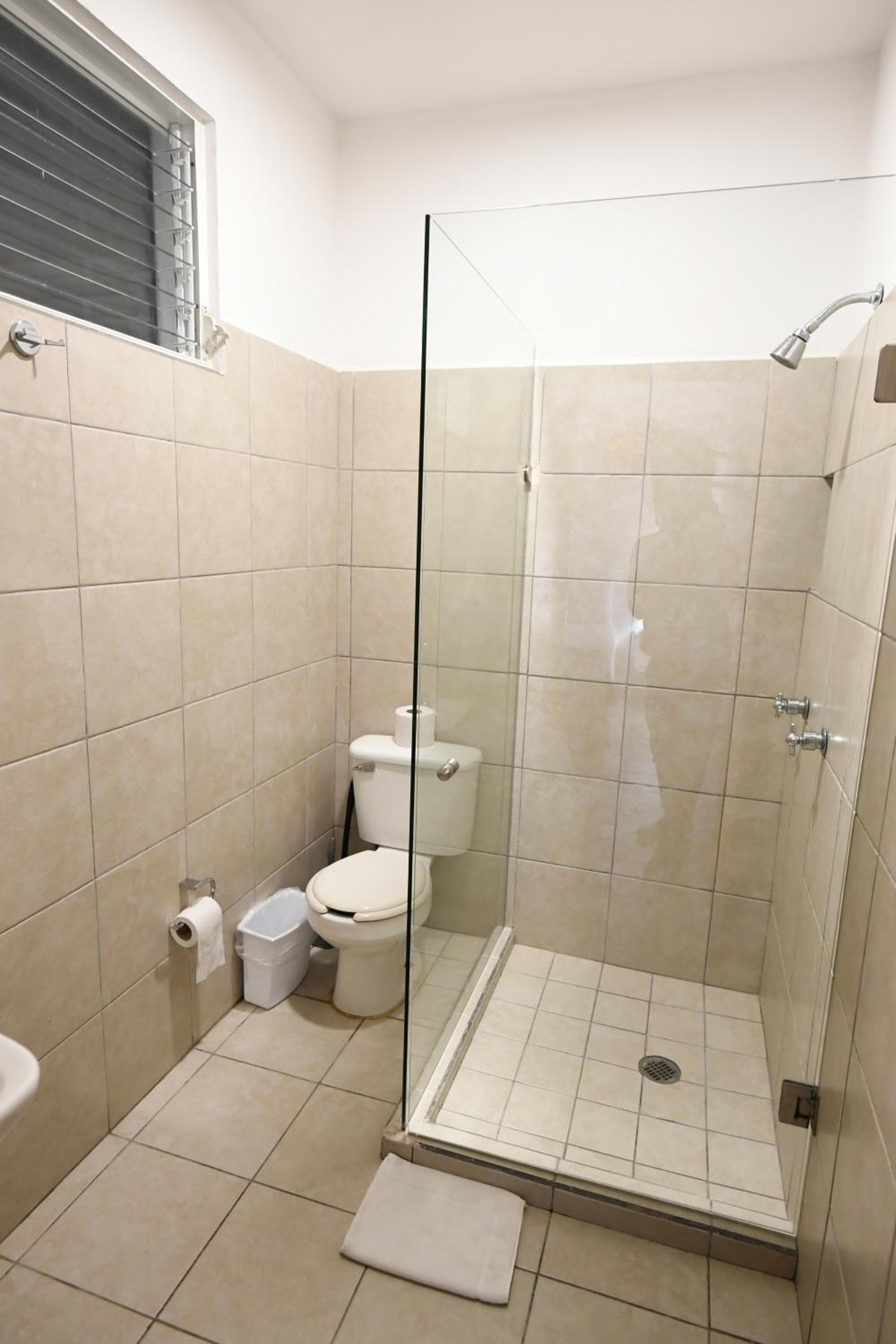 5 Bdr-ensuite Bathrooms-private Pool-golf-comfort