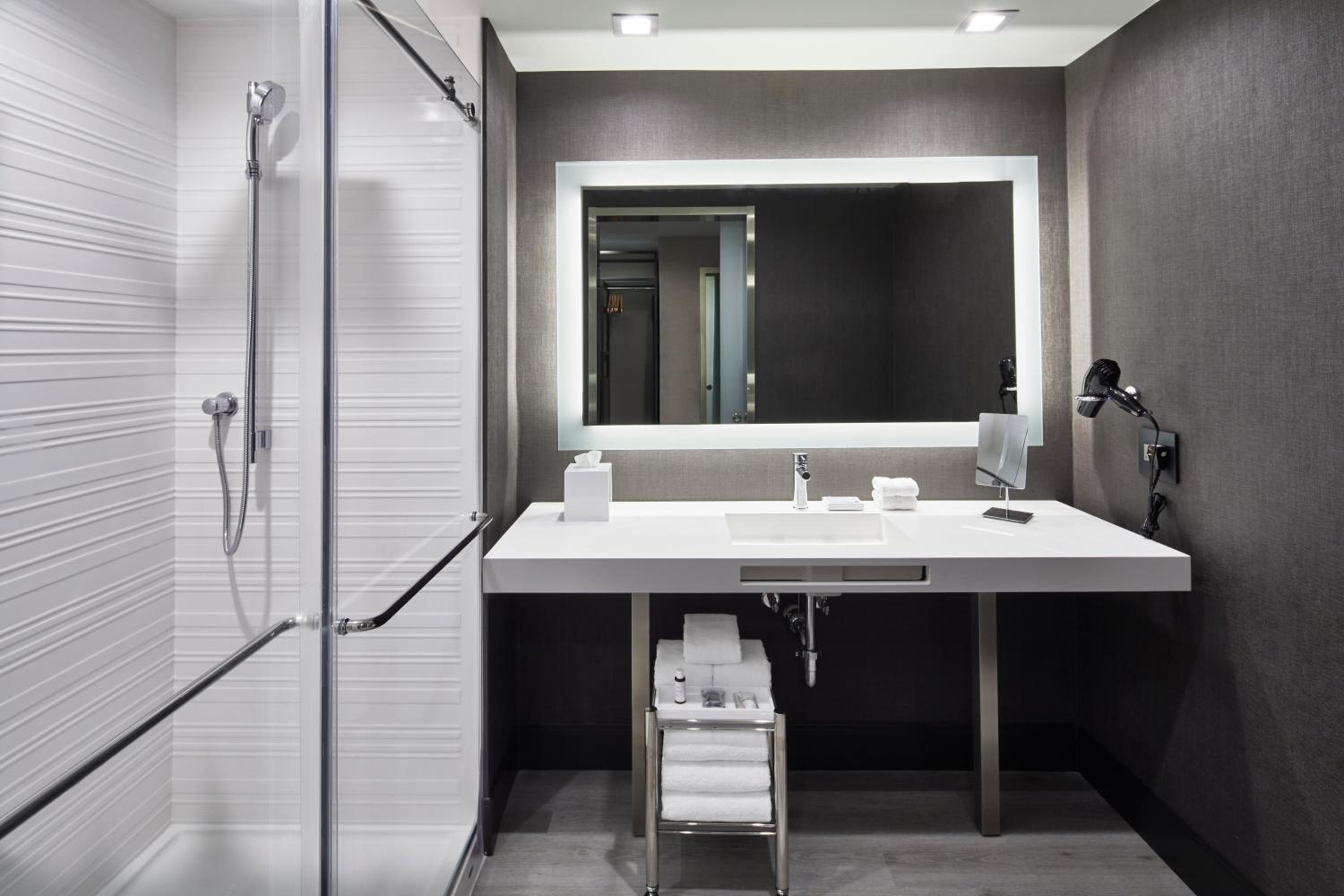 AC Hotel by Marriott Durham Duke University