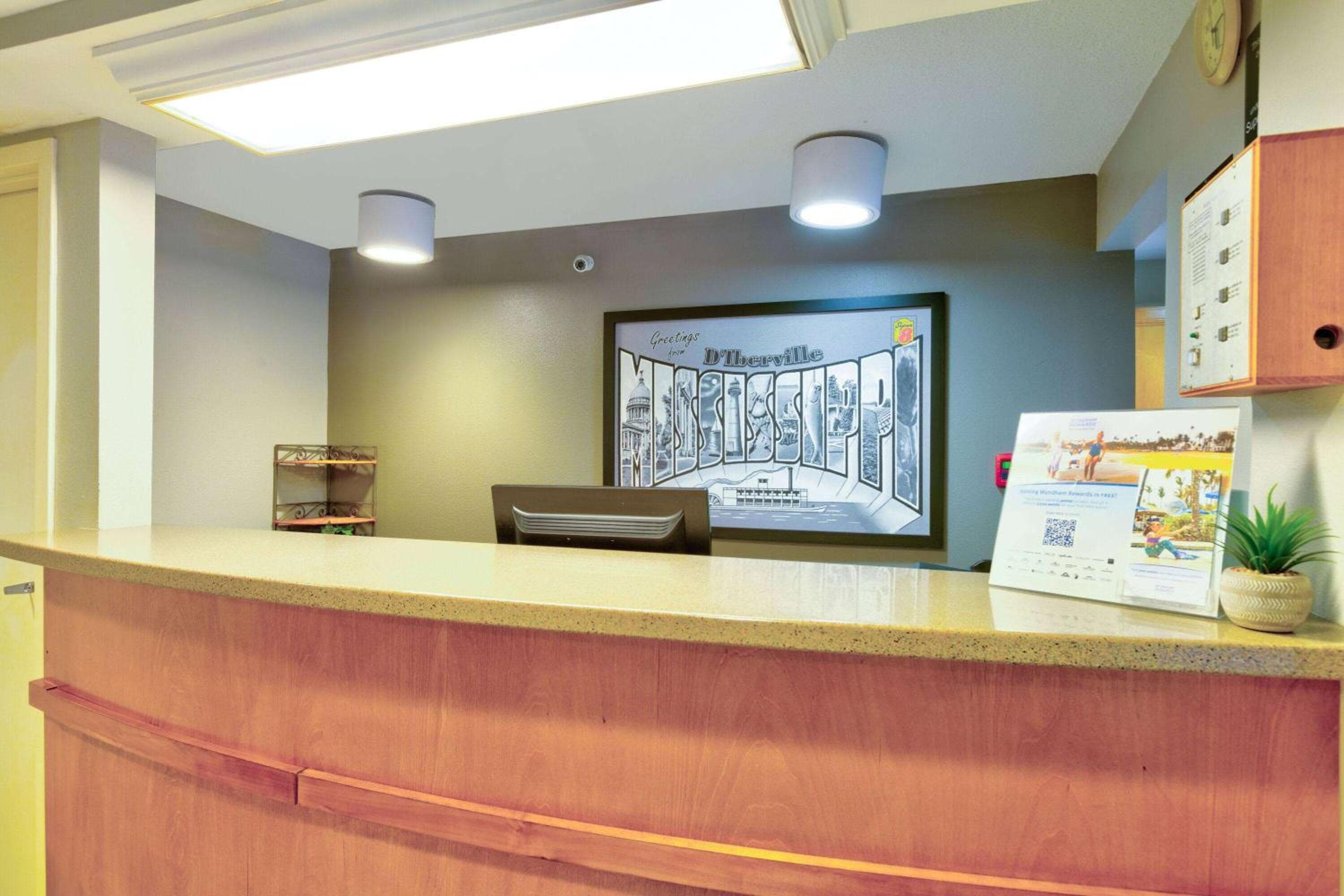 Super 8 by Wyndham Diberville Biloxi Area