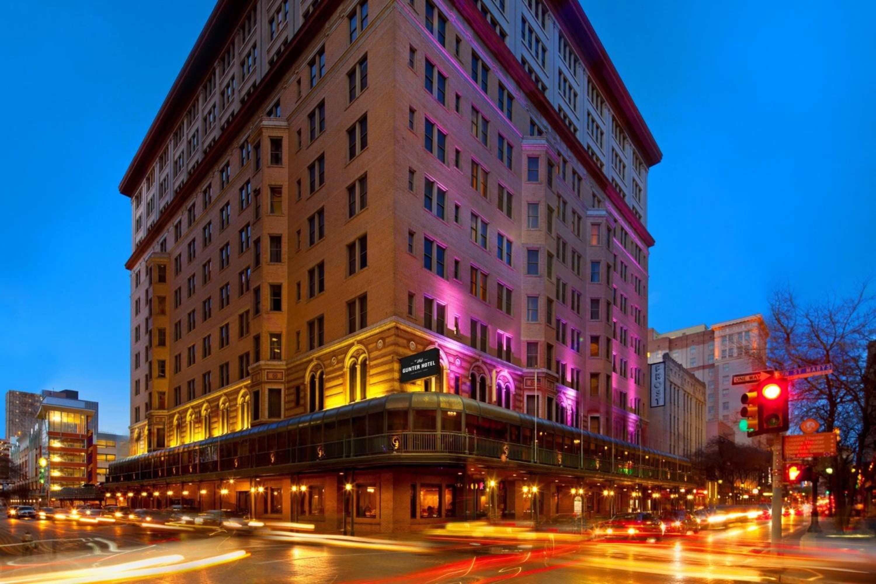 The Gunter Hotel San Antonio Riverwalk, a Tribute Portfolio Hotel