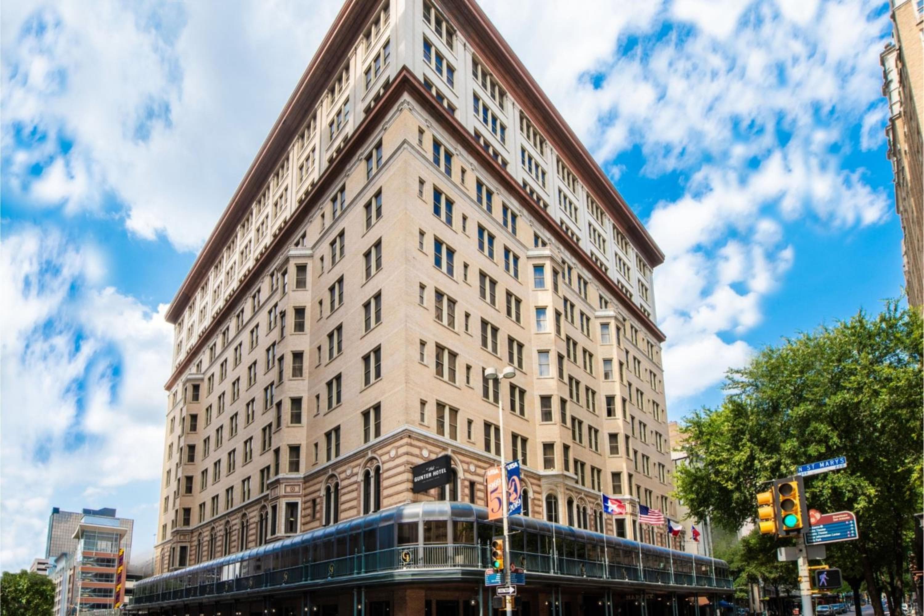The Gunter Hotel San Antonio Riverwalk, a Tribute Portfolio Hotel