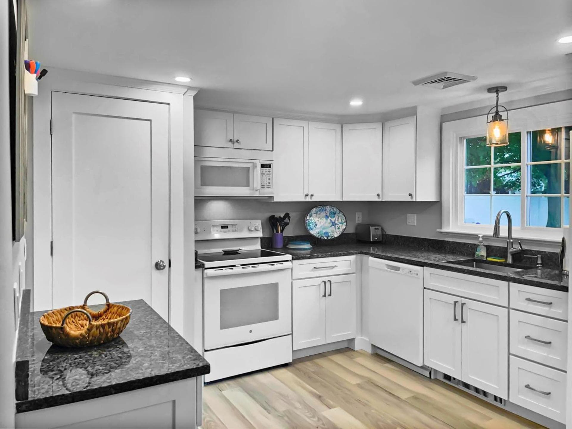 Crosswinds II: Cape Home Near Beach Dog-Friendly