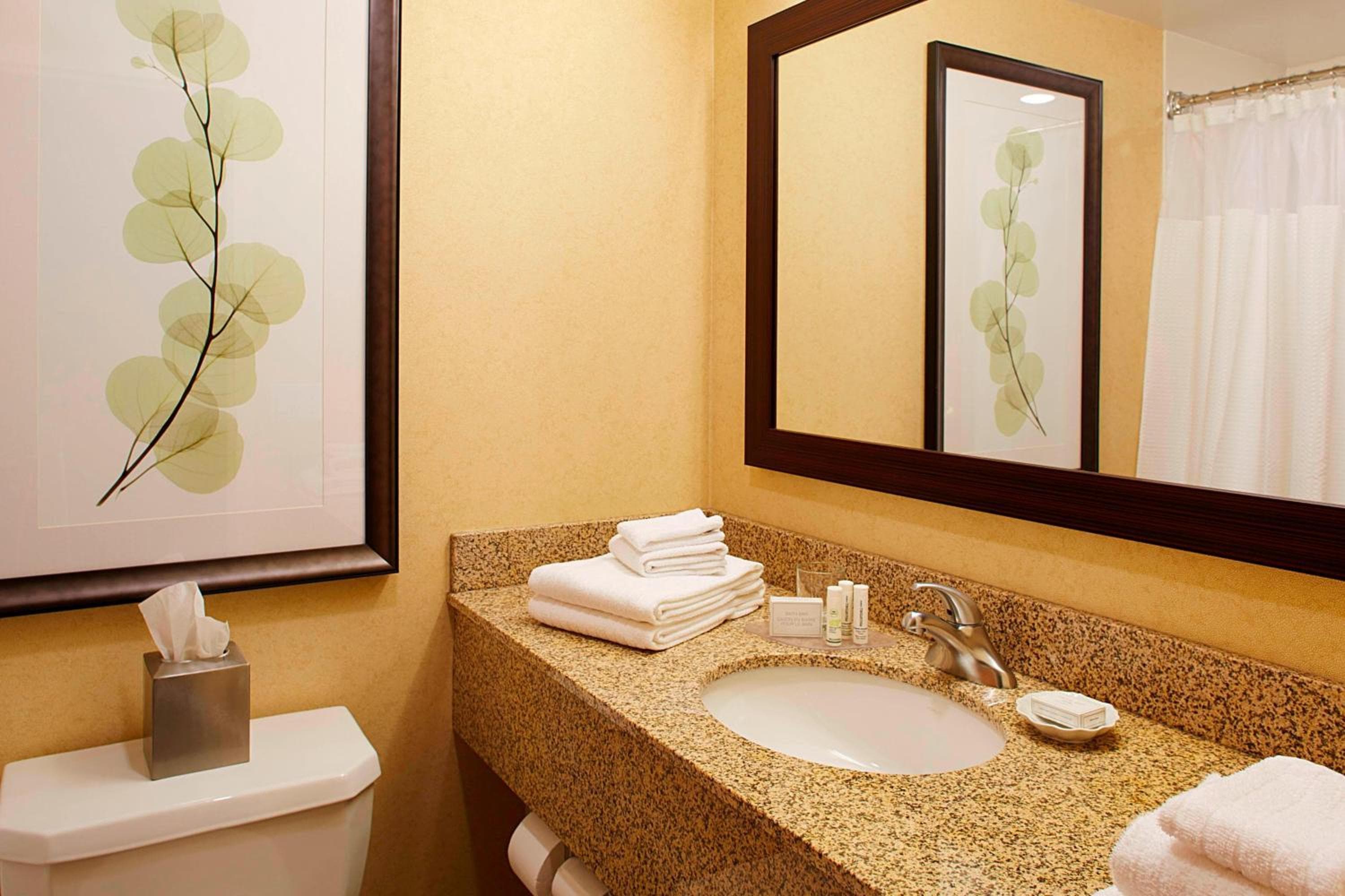 Courtyard by Marriott Ithaca Airport/University