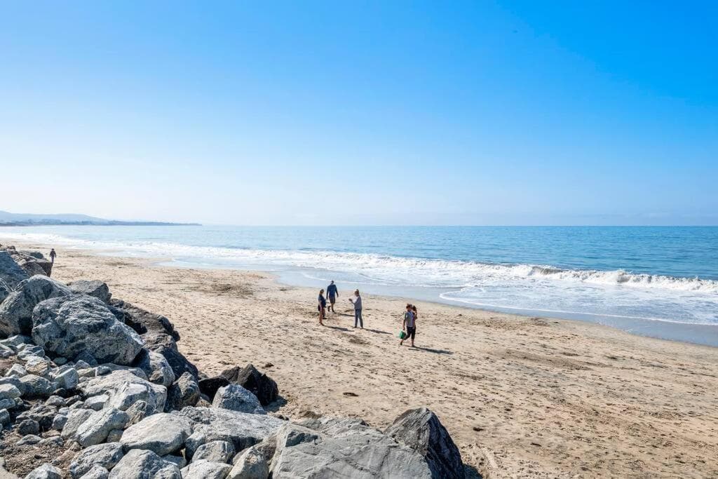 Fabulous Beach Get Away - Brand New Beach House