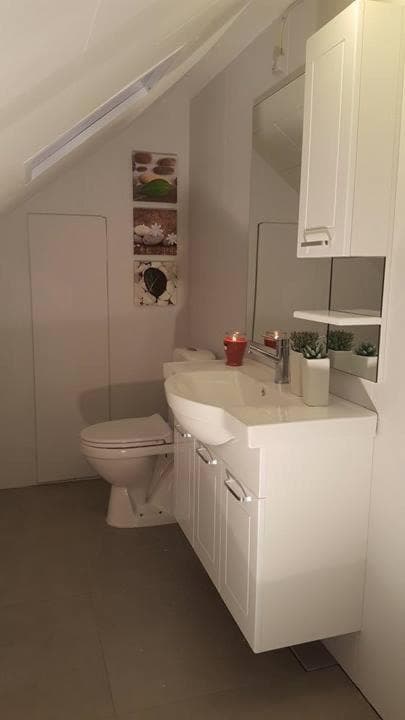 Two bathrooms Free parking Beds for 9 pers Great view