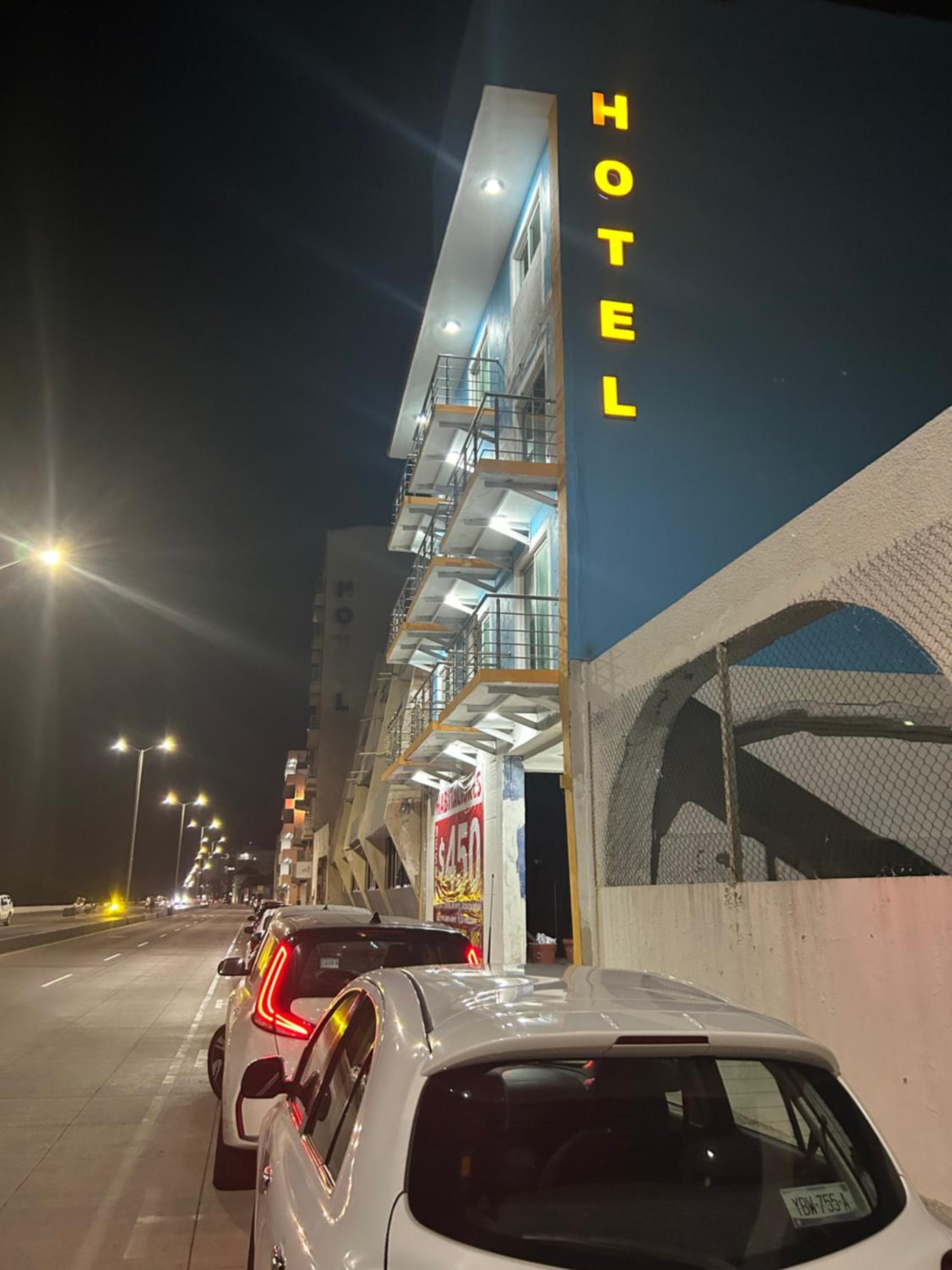 Hotel Jar8 Bule Frente al Mar