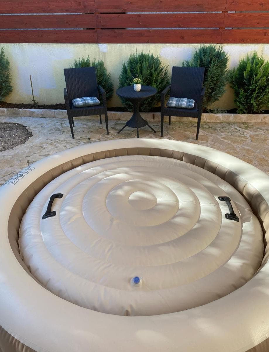 LuMar Holidays and Apartments