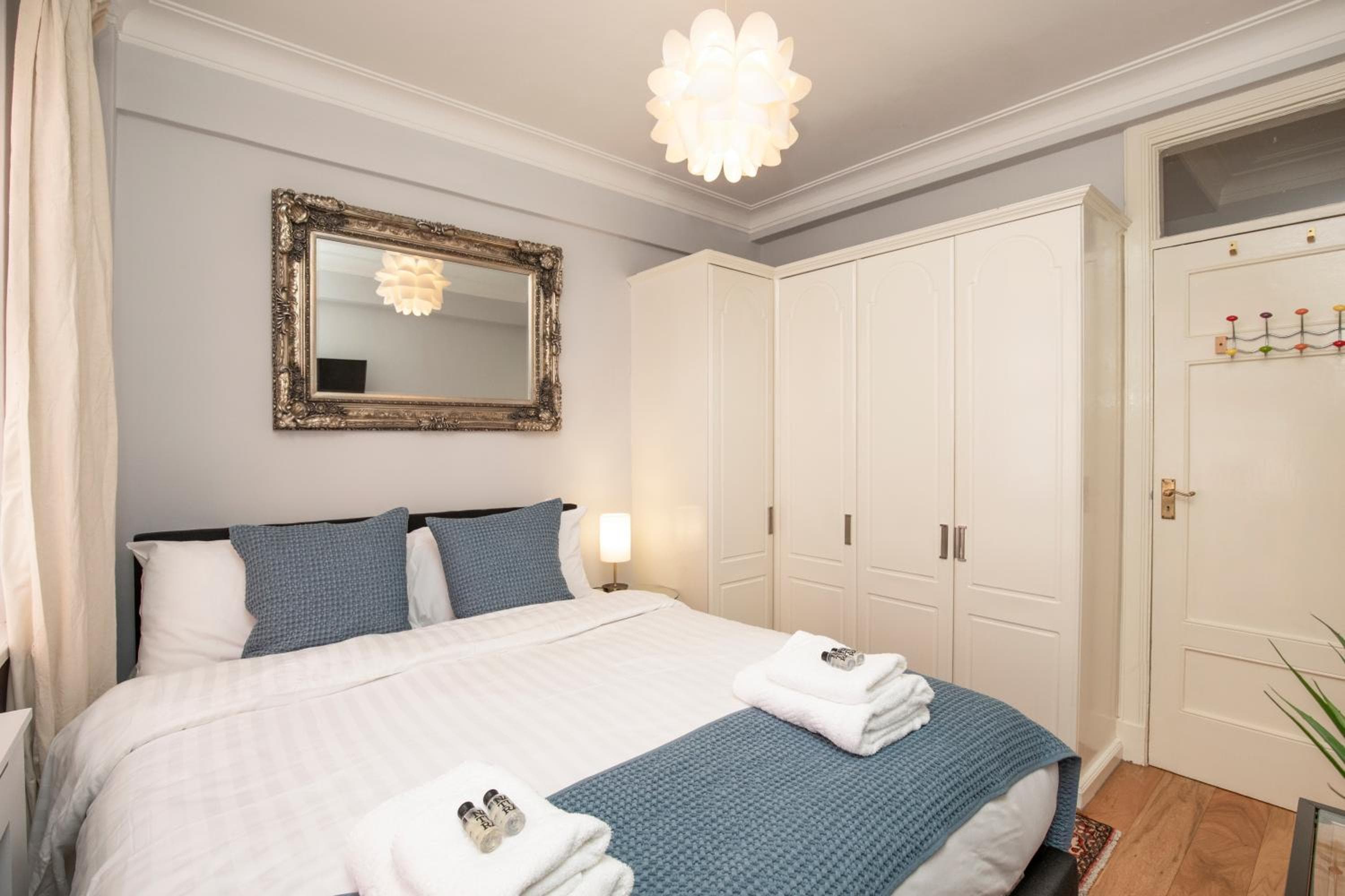Modern Quiet 1 bed Flat -Mayfair