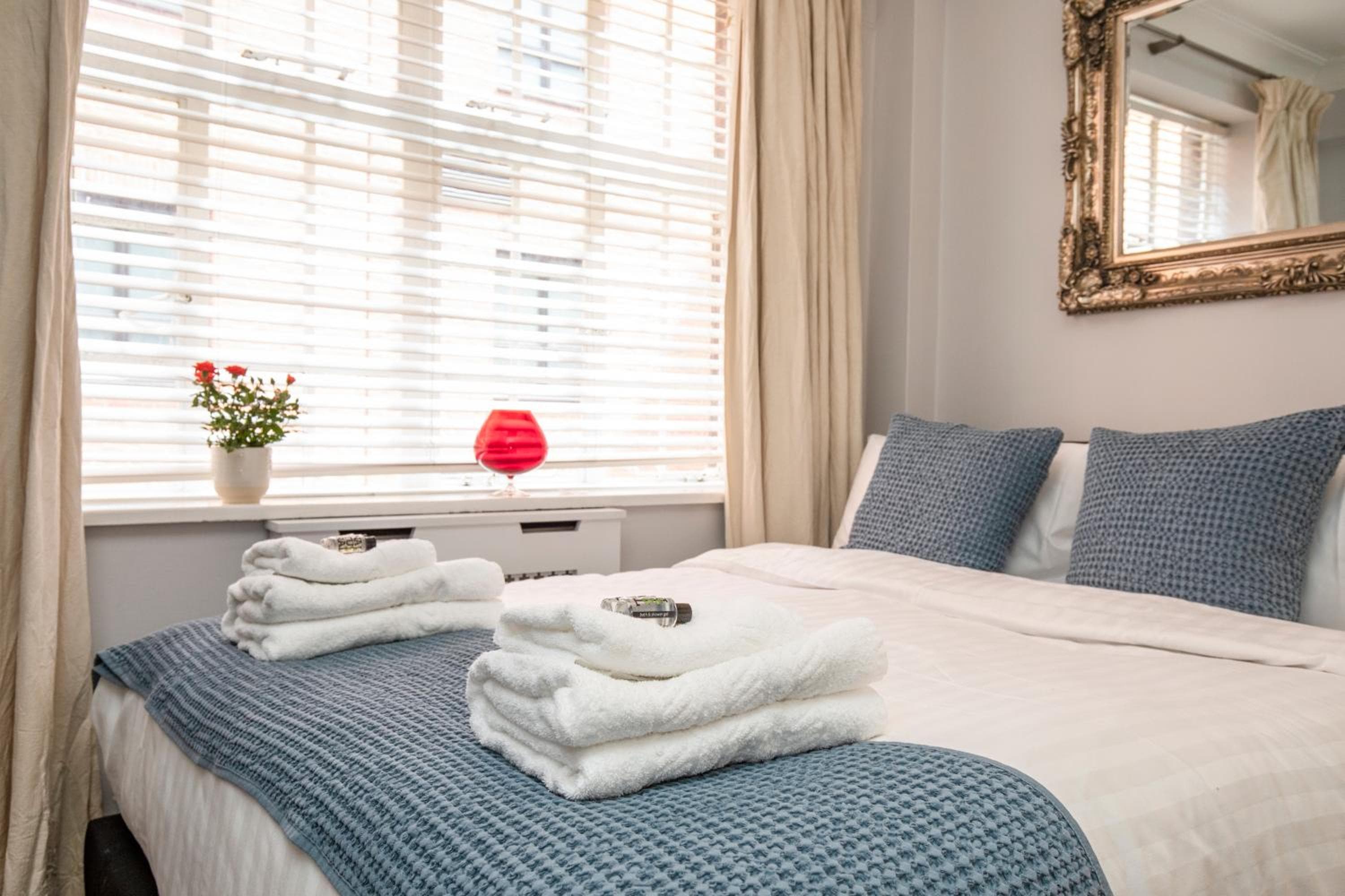 Modern Quiet 1 bed Flat -Mayfair