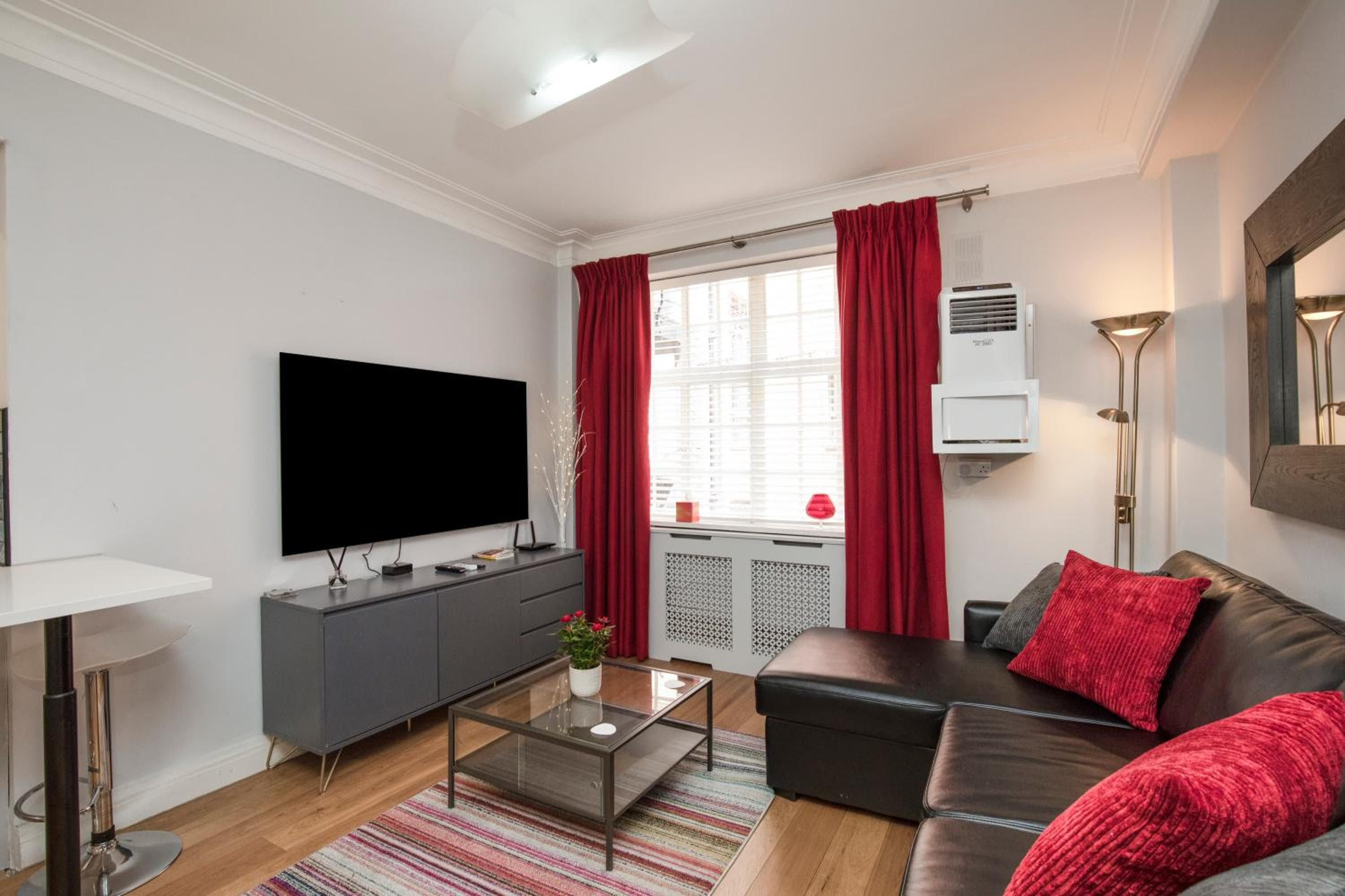 Modern Quiet 1 bed Flat -Mayfair