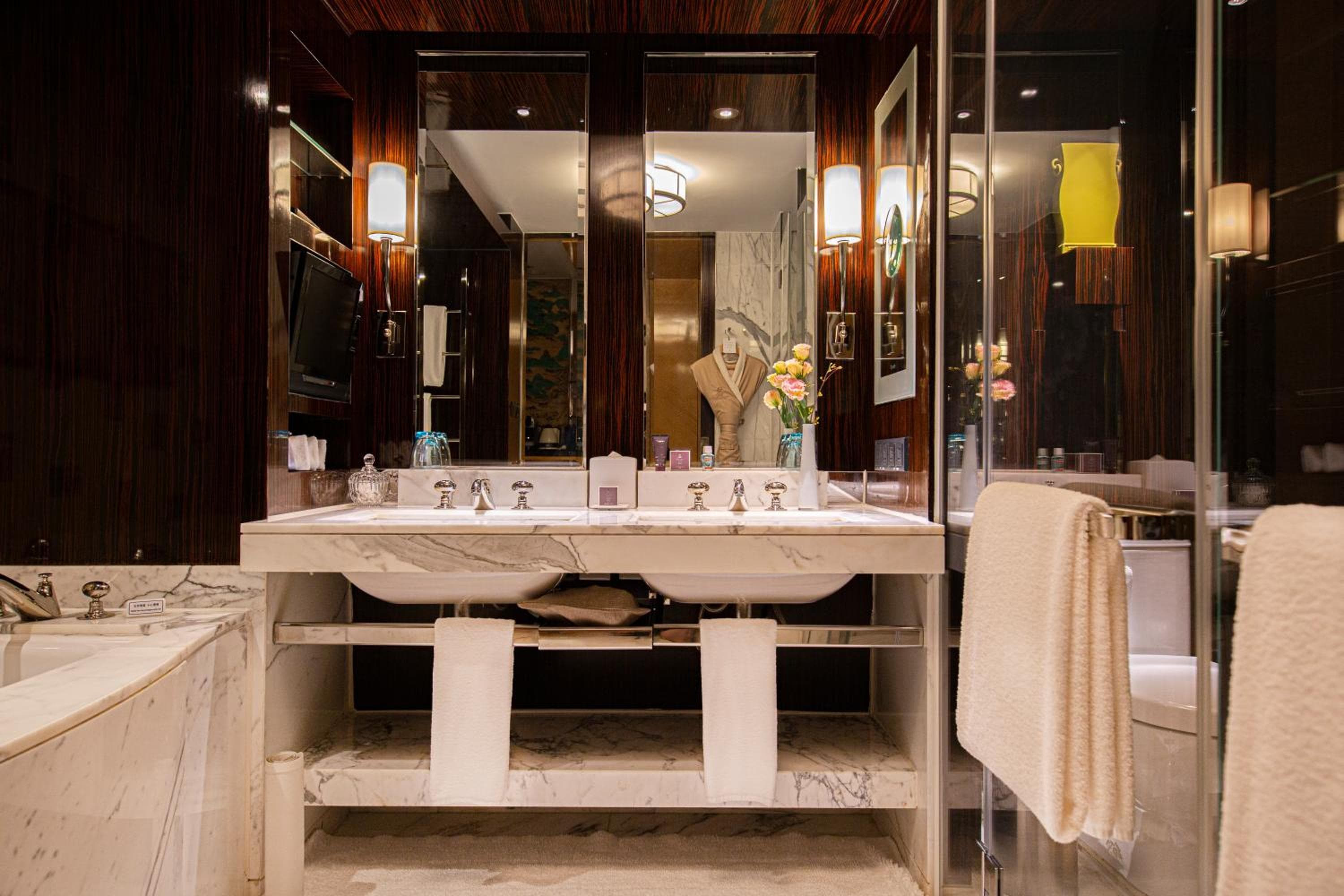 The Ritz-Carlton Beijing, Financial Street