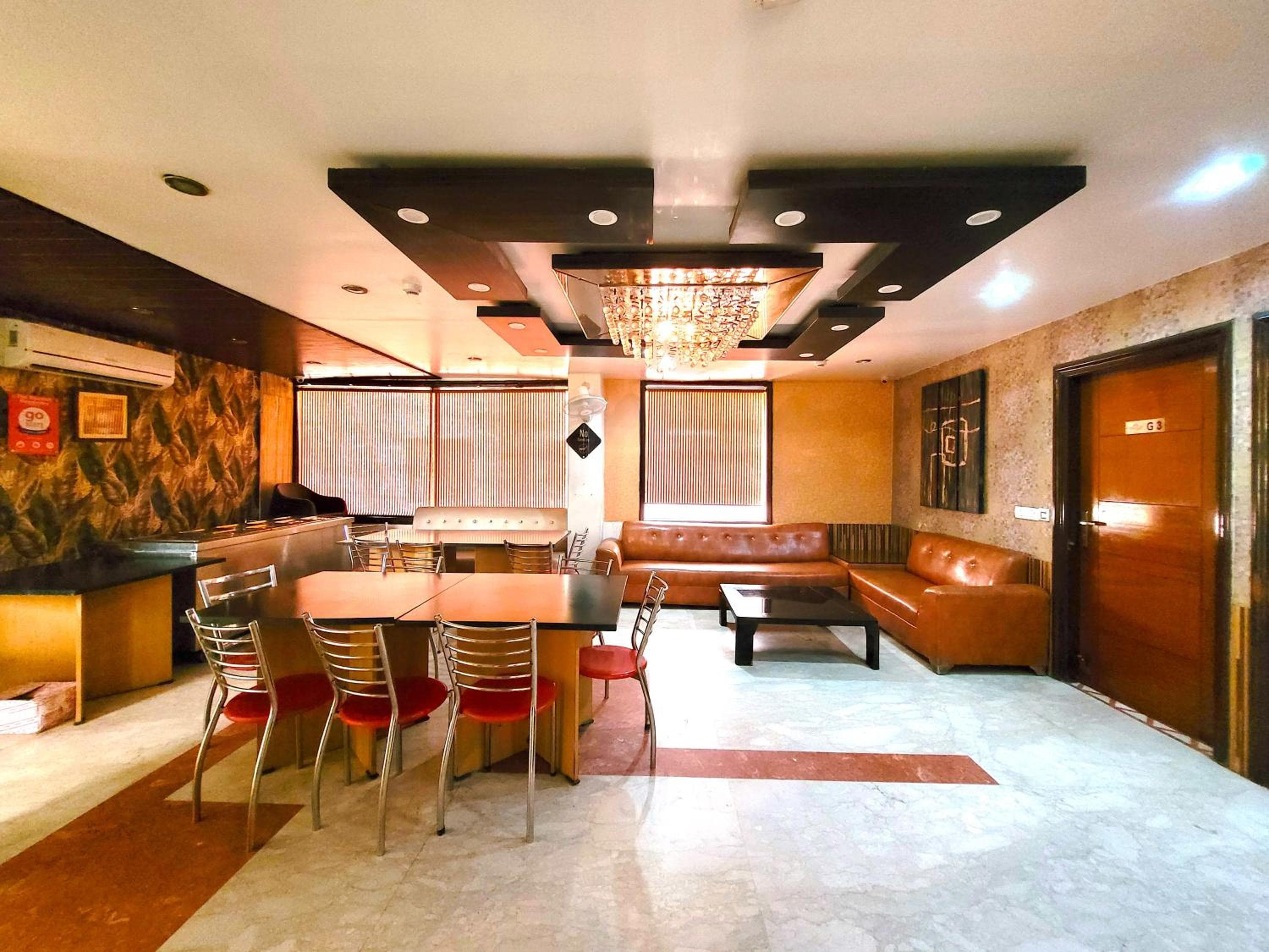 Hotel The Daanish Residency - Karol Bagh