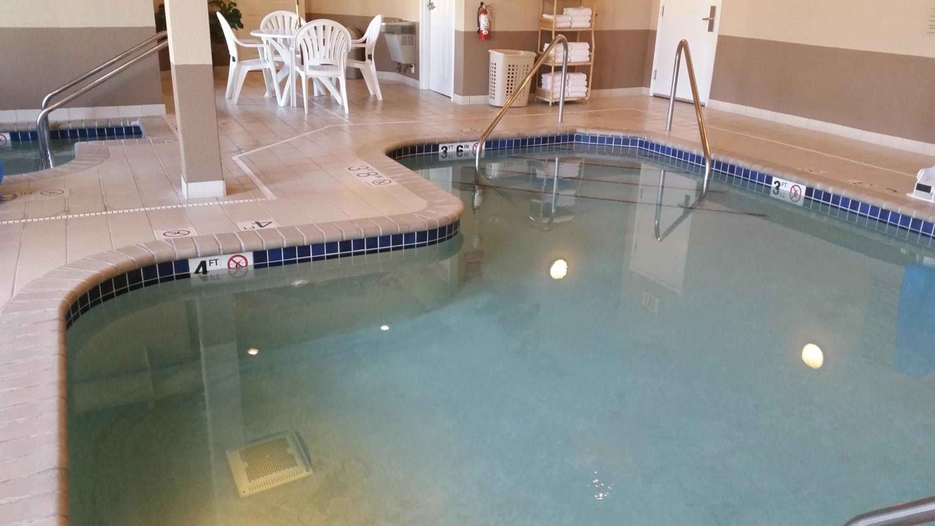 GrandStay Residential Suites Hotel - Eau Claire