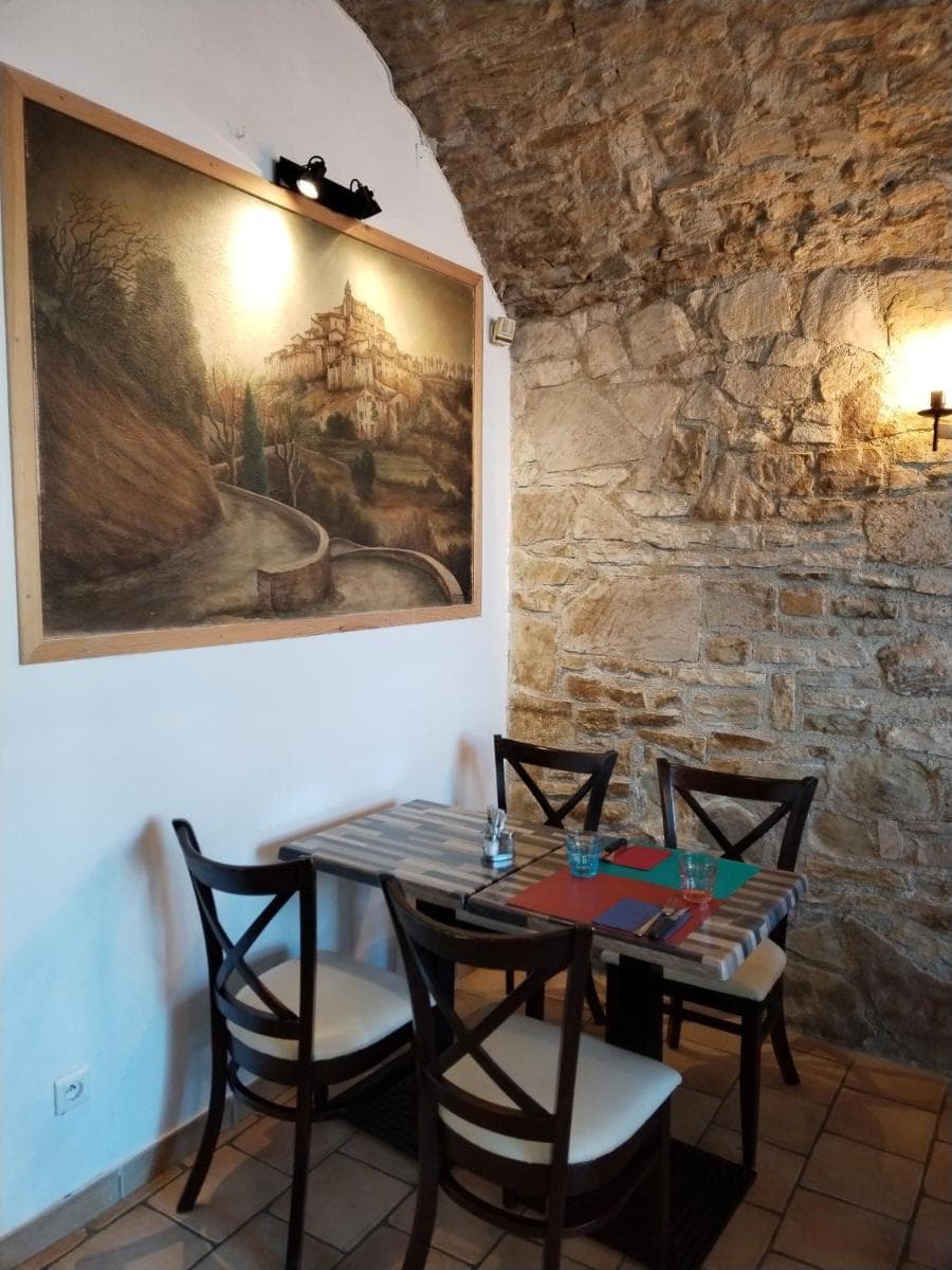 restaurant