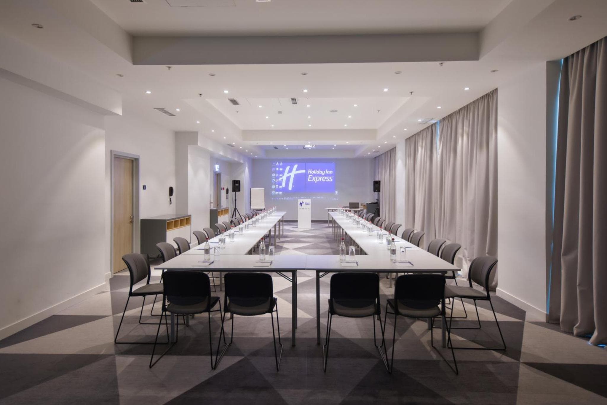 Holiday Inn Express - Yerevan by IHG