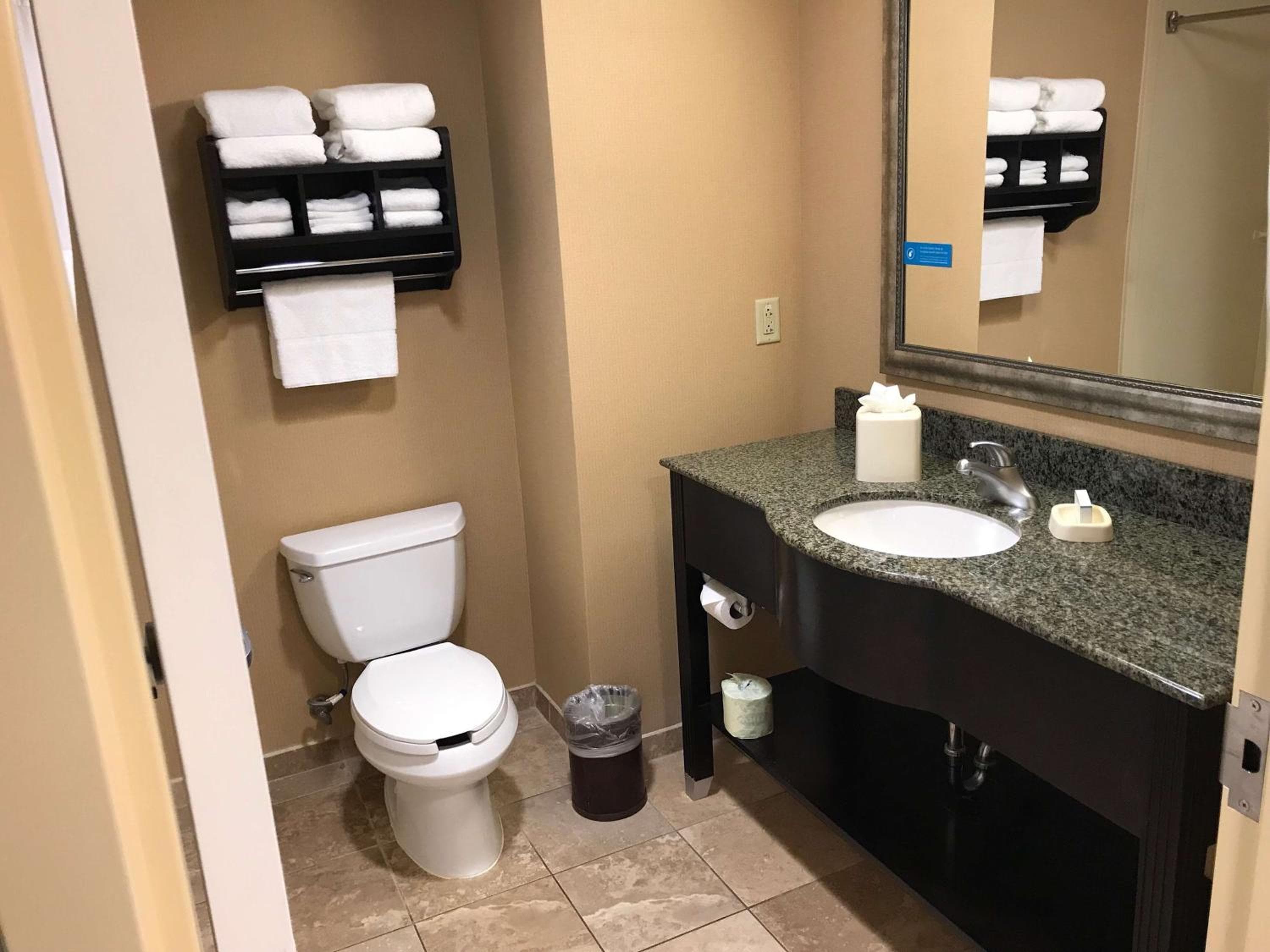 Hampton Inn and Suites Austin - Lakeway