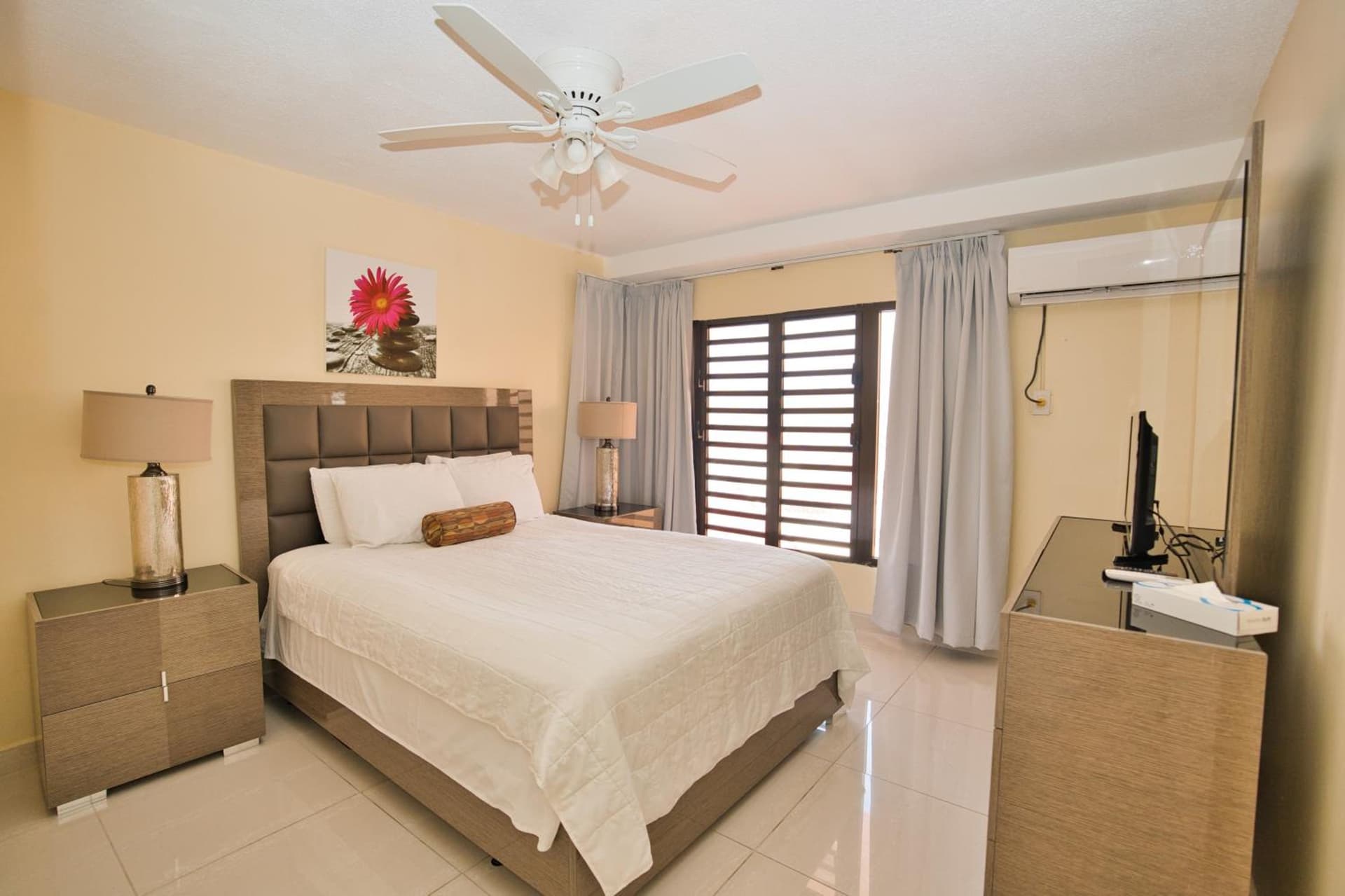 Horizon View Beach Hotel