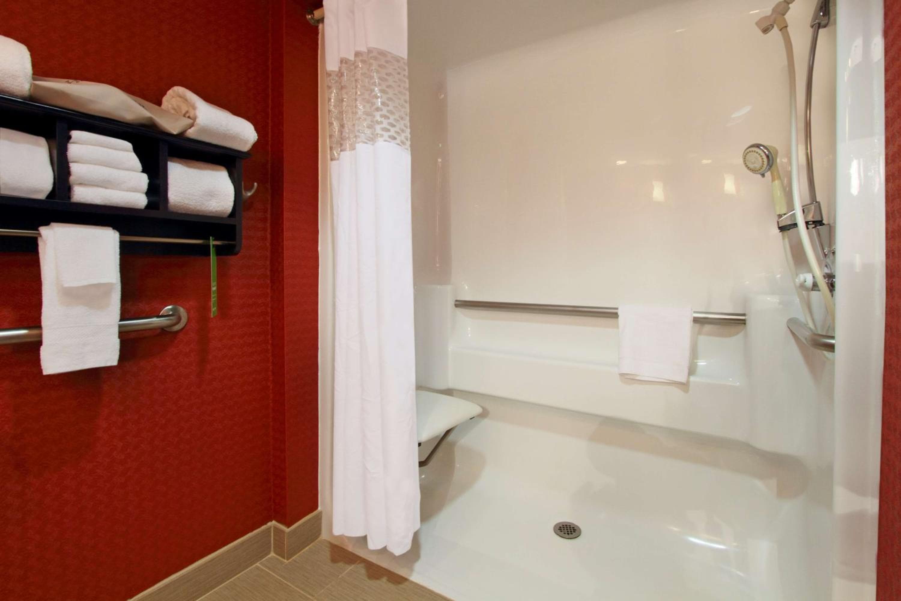 Hampton Inn Columbus-International Airport