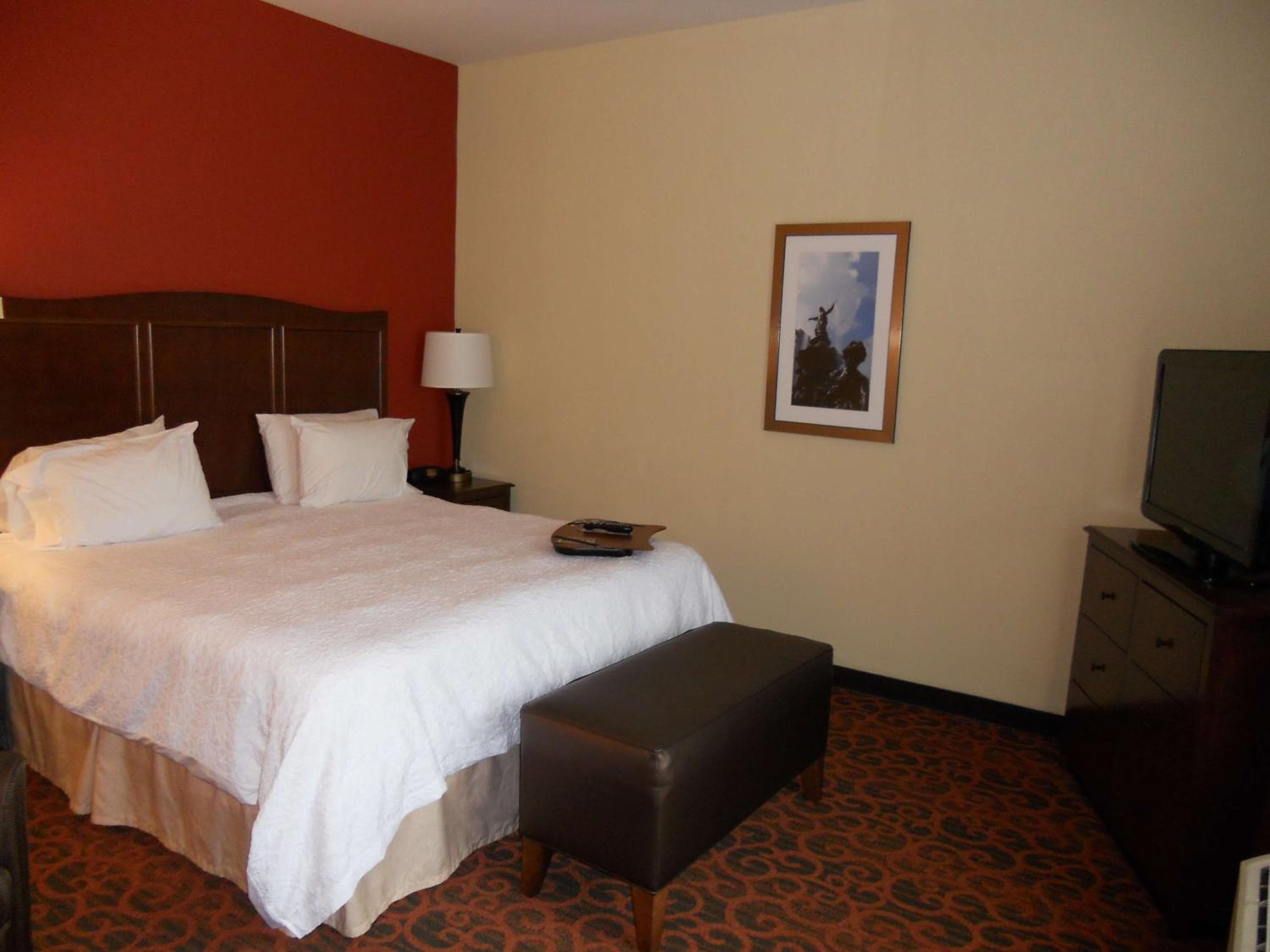 Hampton Inn & Suites Cincinnati / Uptown - University Area