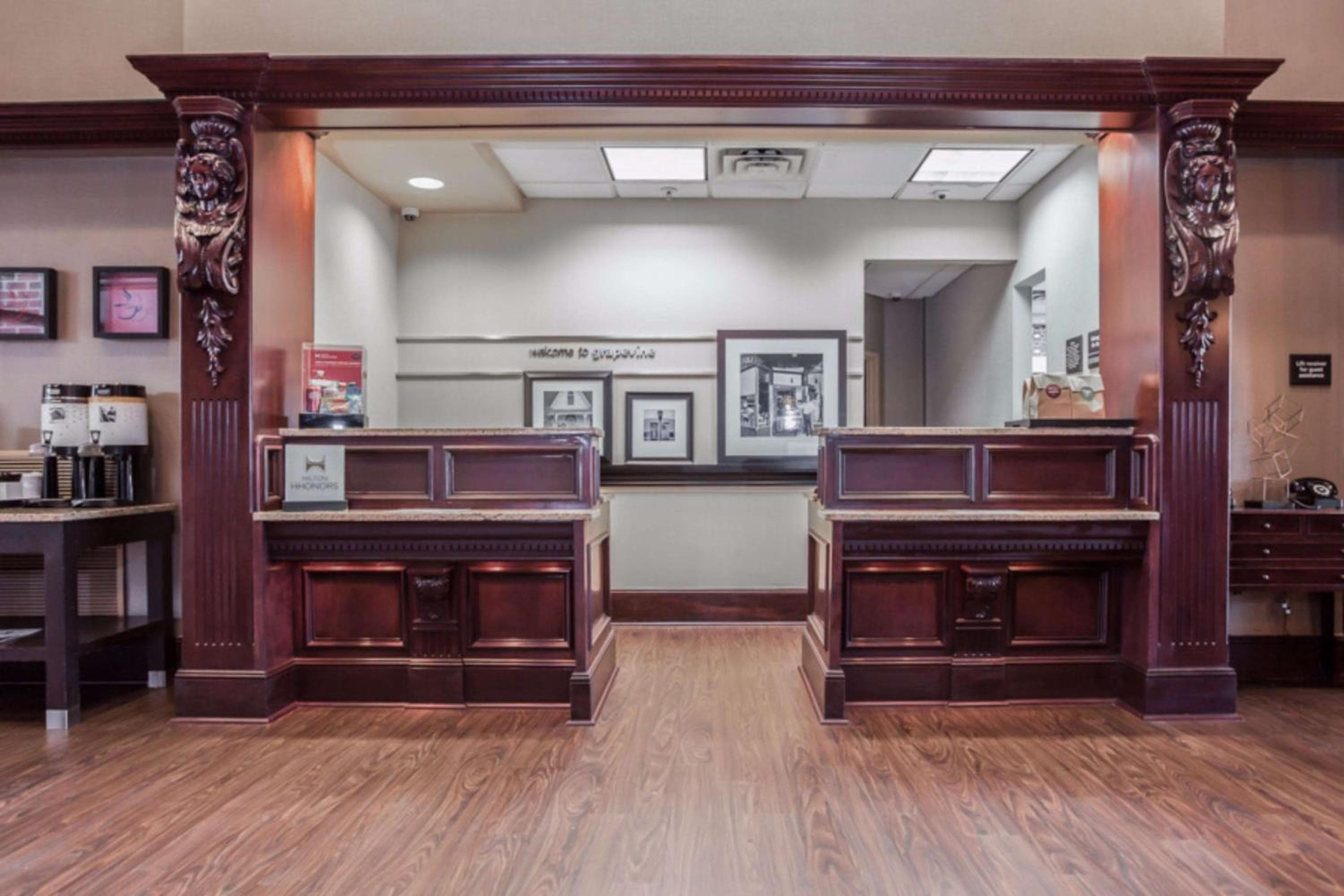 Hampton Inn & Suites Dallas DFW Airport North Grapevine