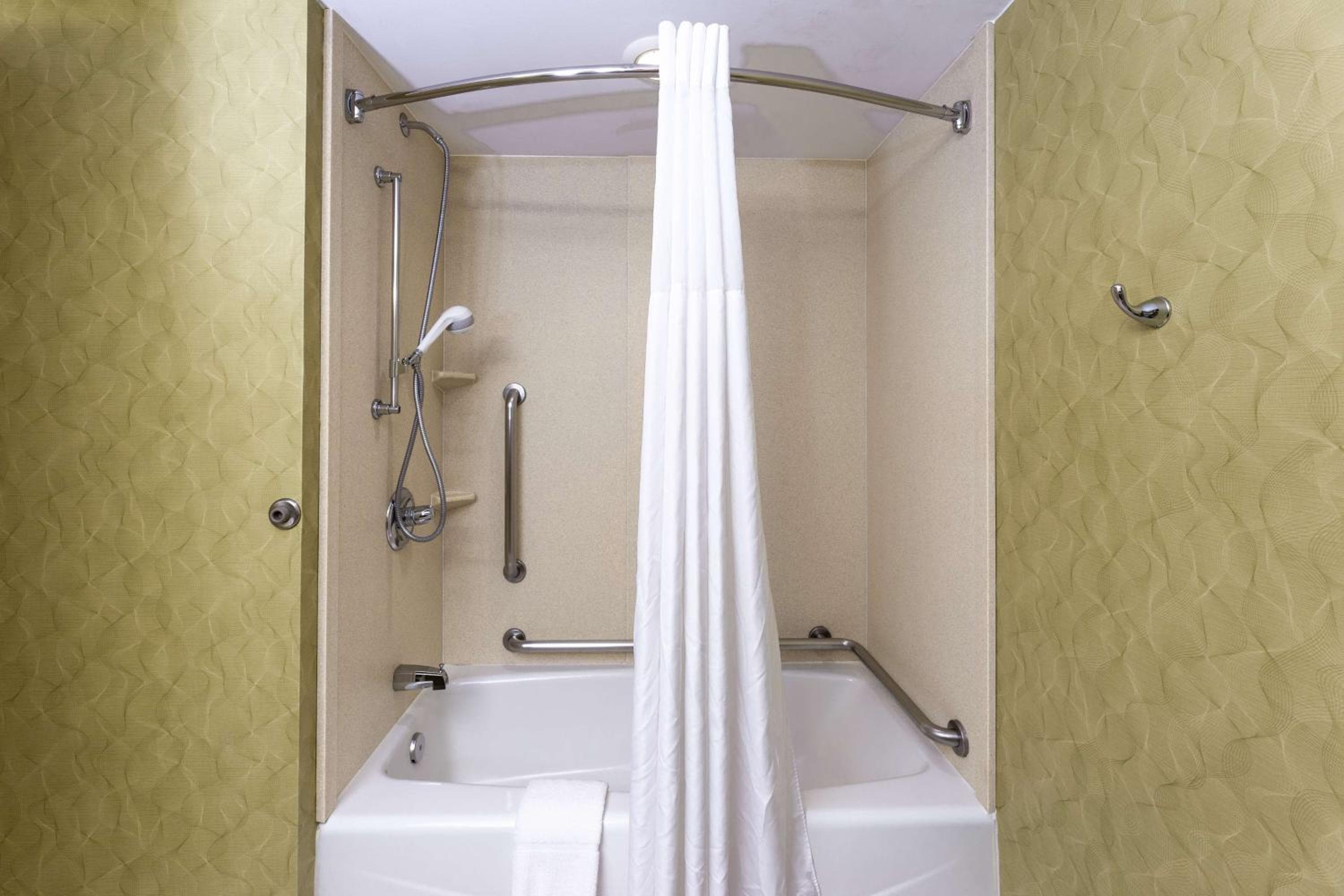 Hampton Inn Winston-Salem Hanes Mall