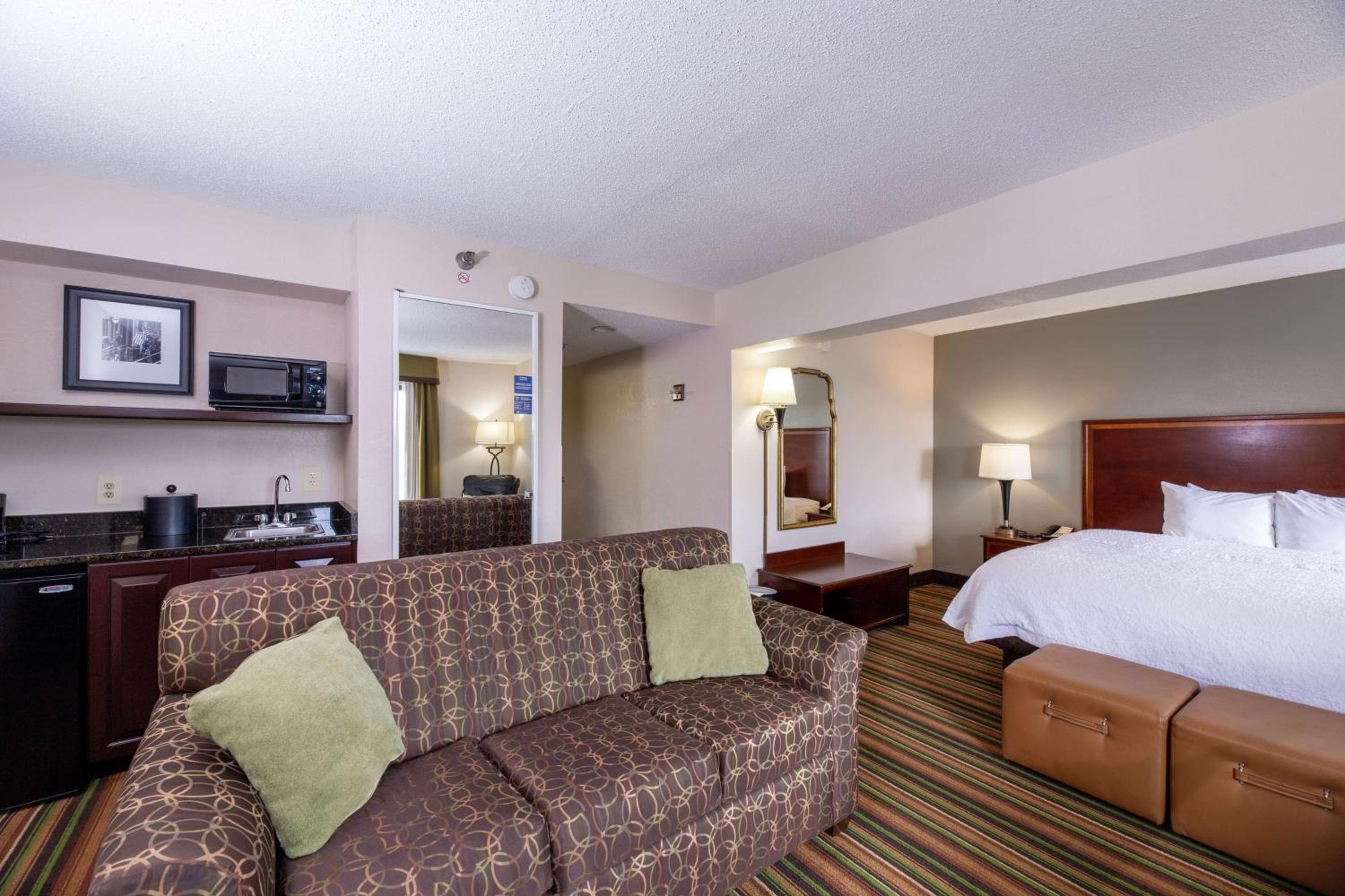 Hampton Inn Winston-Salem Hanes Mall