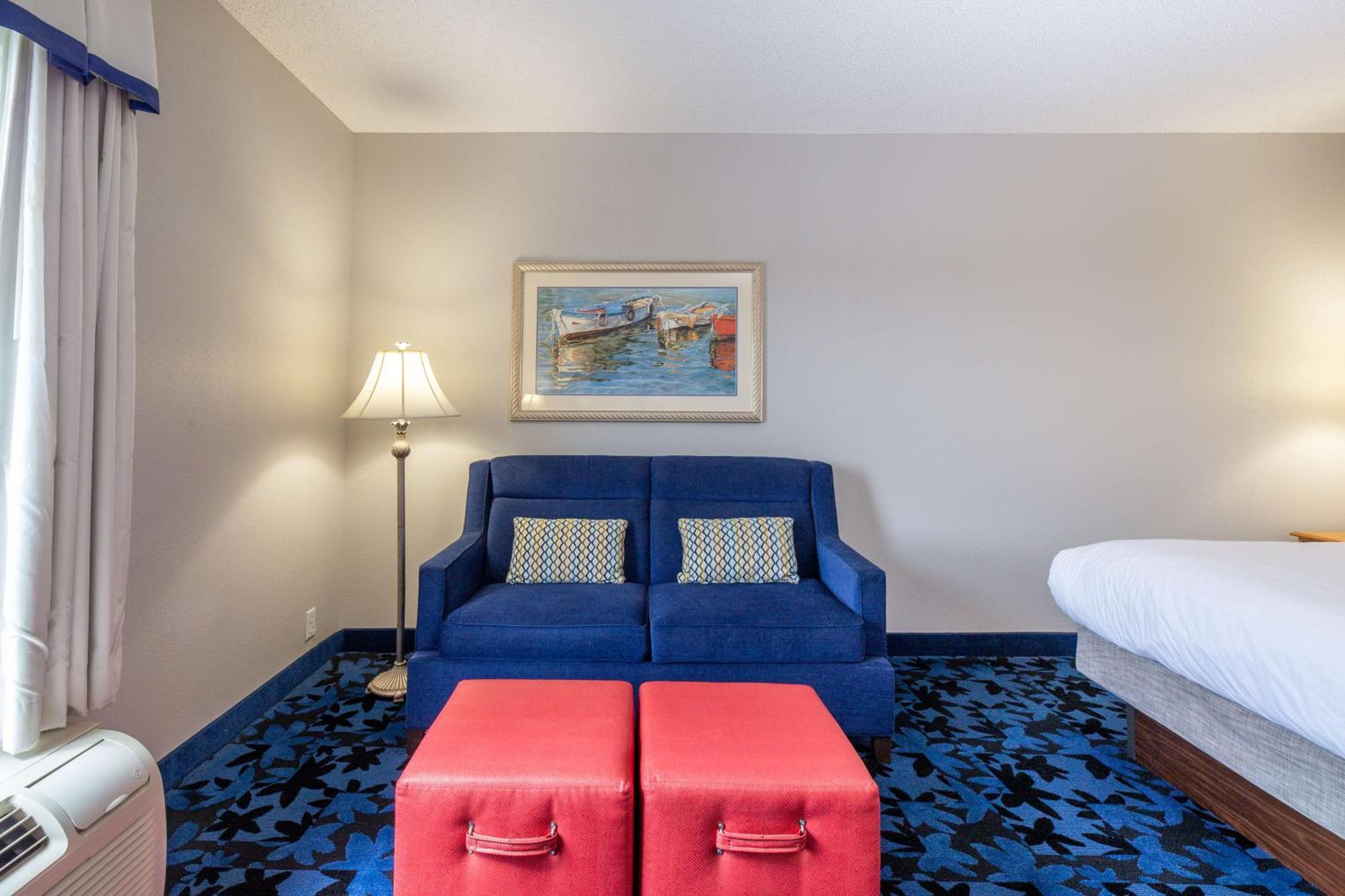 Hampton Inn & Suites Jacksonville Deerwood Park