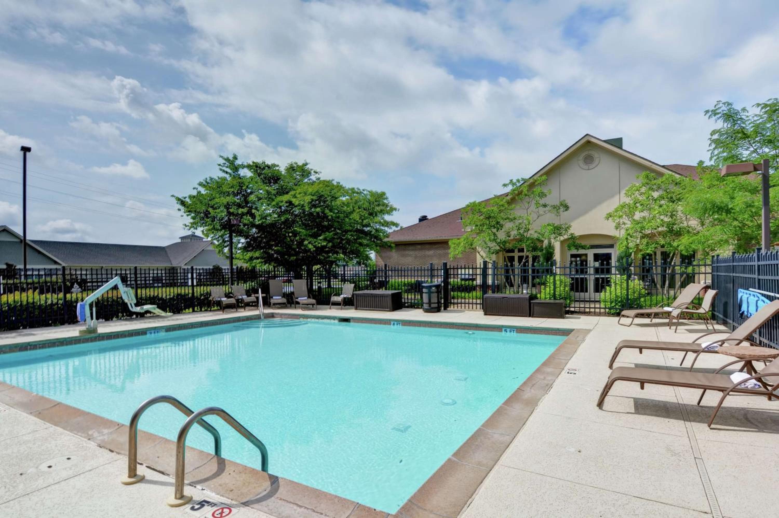 Homewood Suites by Hilton Lexington Fayette Mall