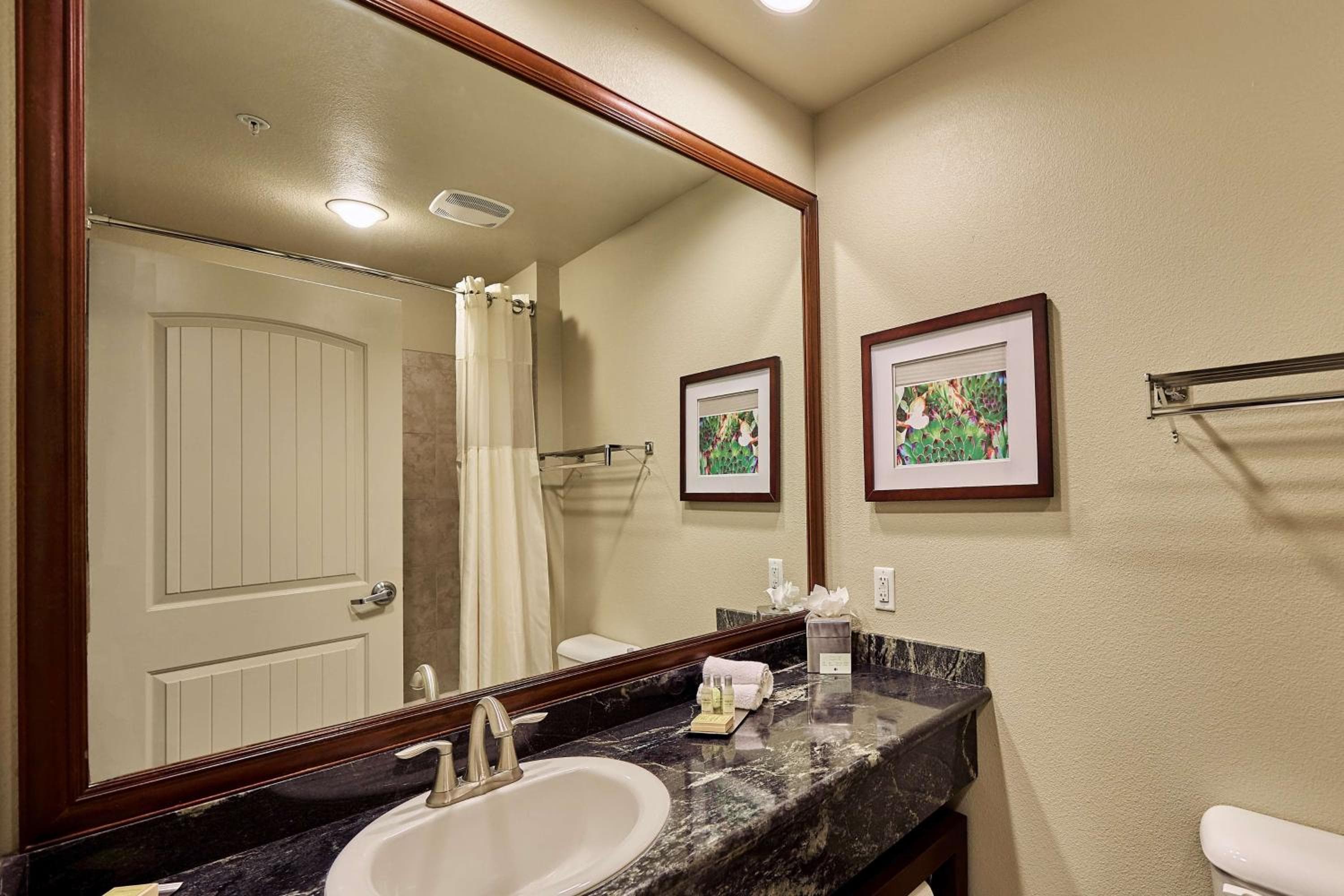 DoubleTree by Hilton Phoenix-Gilbert
