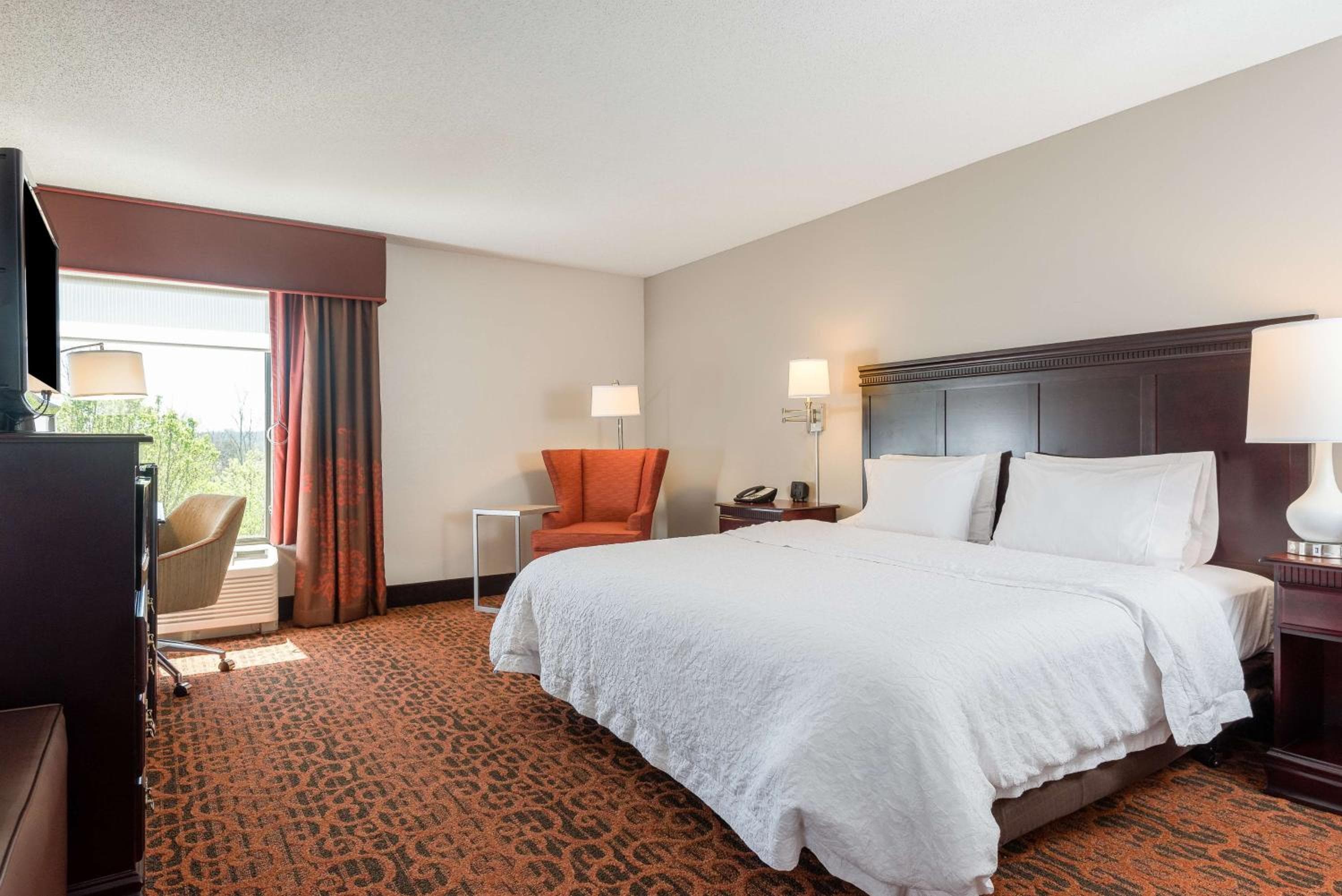 Hampton Inn Parkersburg/Mineral Wells