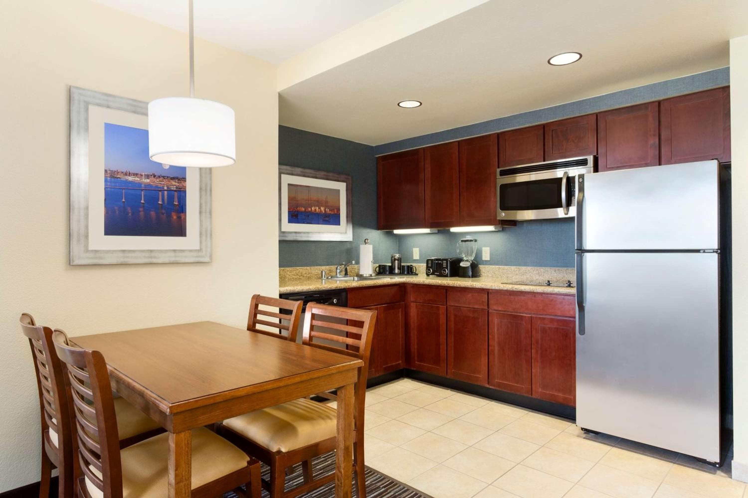 Homewood Suites by Hilton San Diego Airport-Liberty Station