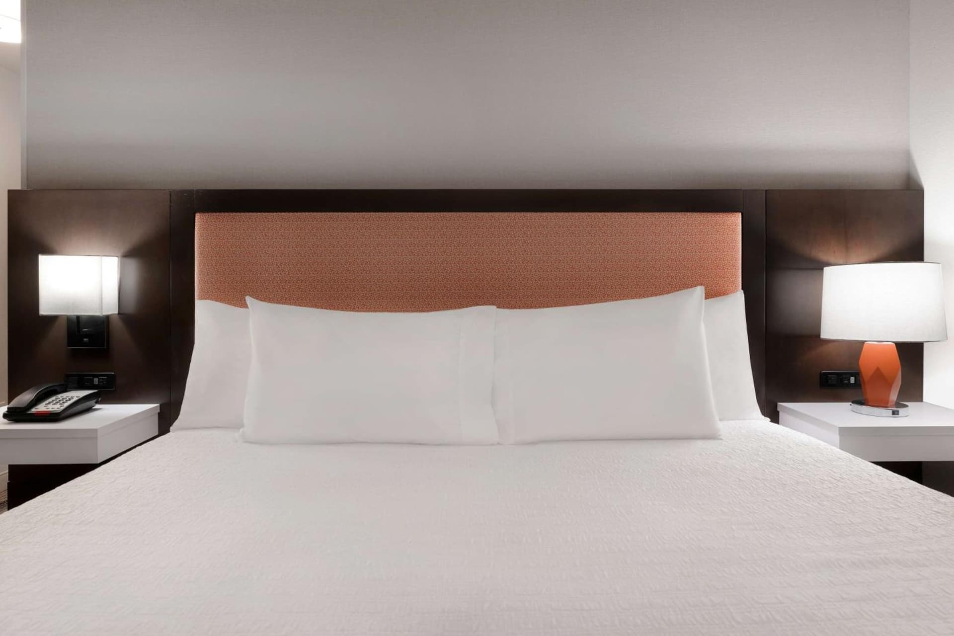 Hampton Inn & Suites Tulare