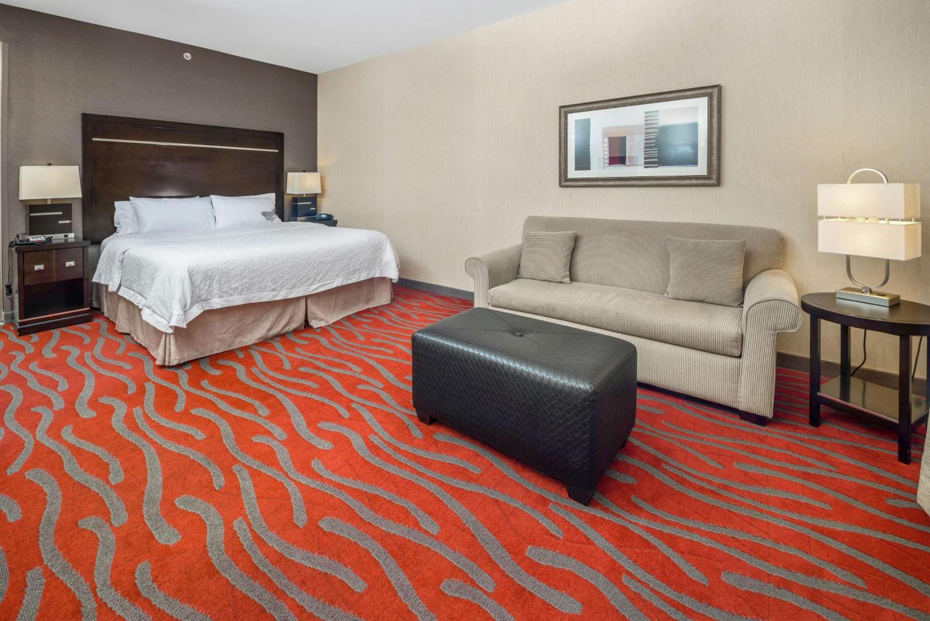 Hampton Inn and Suites Tulsa/Catoosa