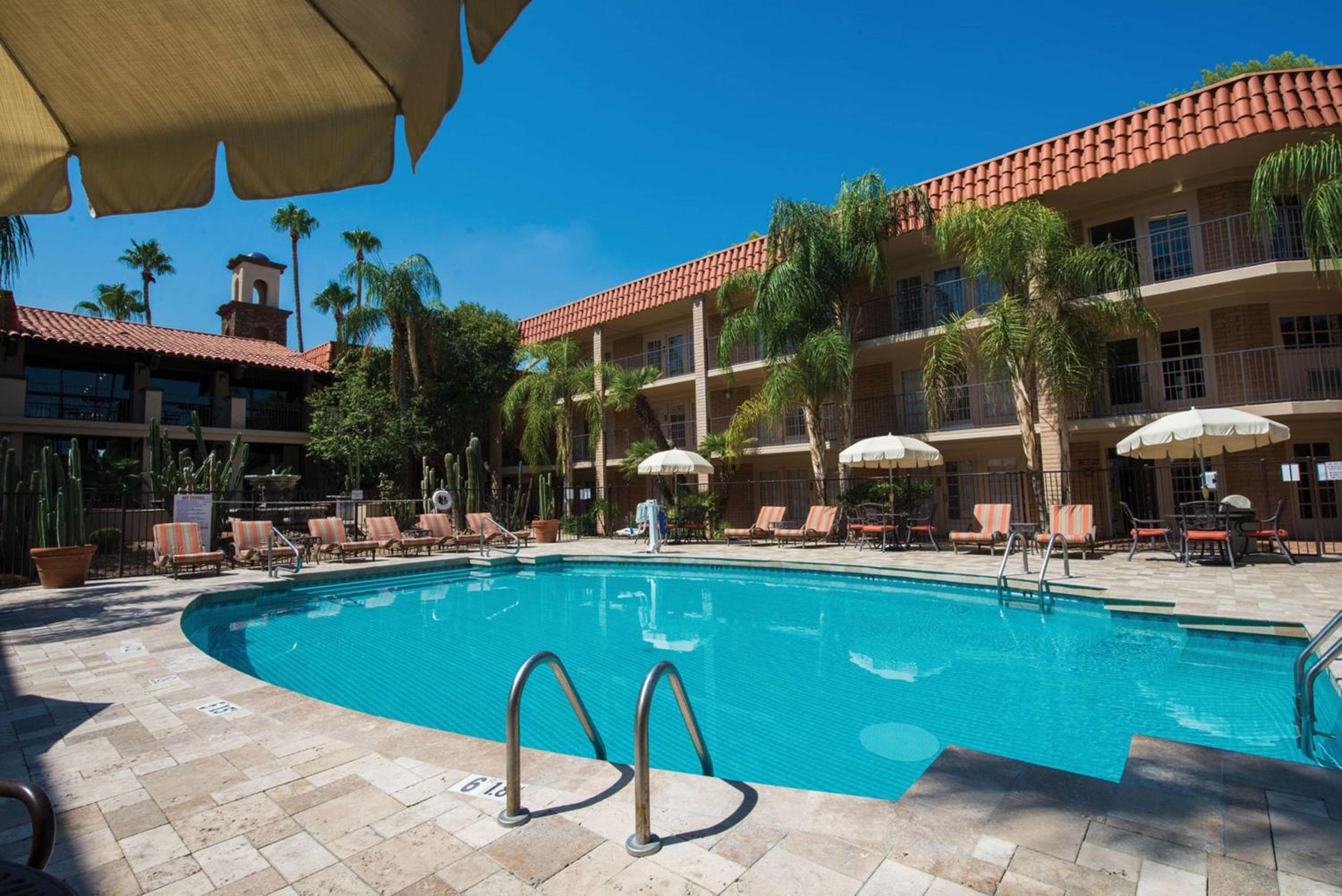 DoubleTree Suites by Hilton Tucson-Williams Center